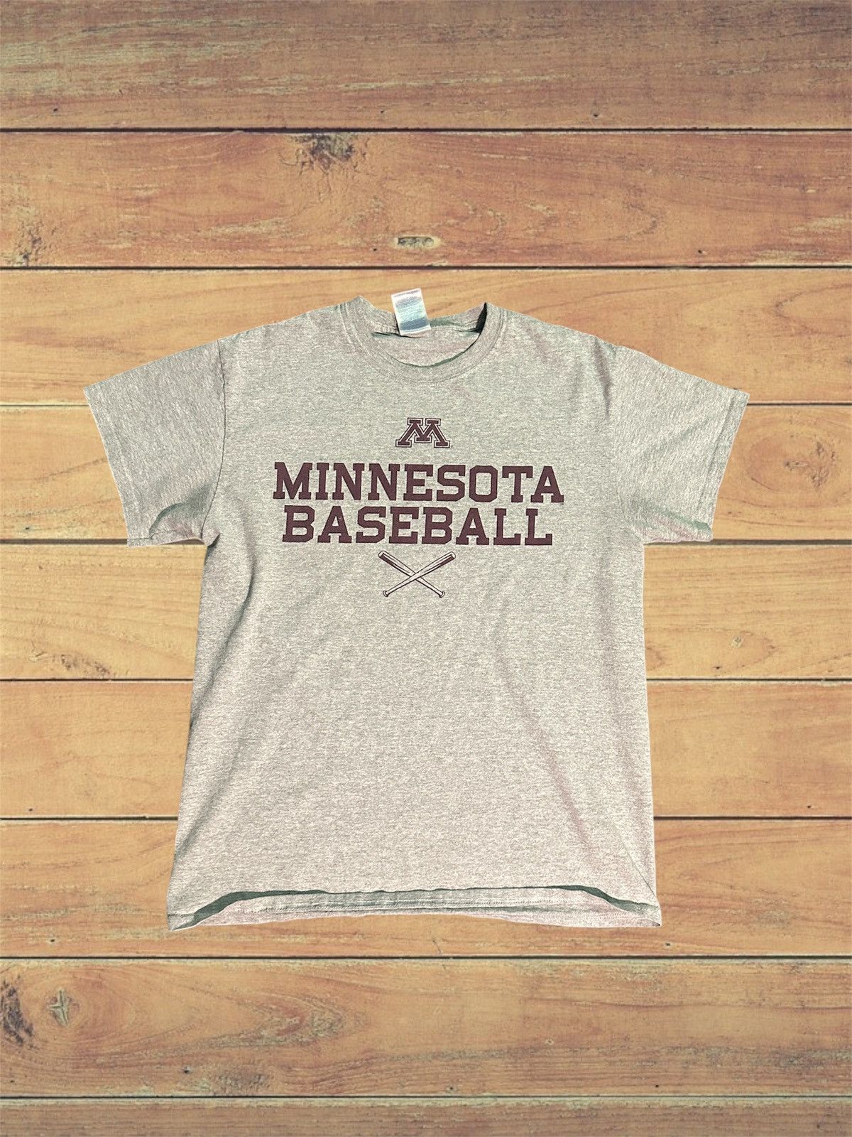 Gildan × NCAA × Vintage Minnesota Baseball Gray Gildan T-Shirt Size US M / EU 48-50 / 2 - 1 Thumbnail