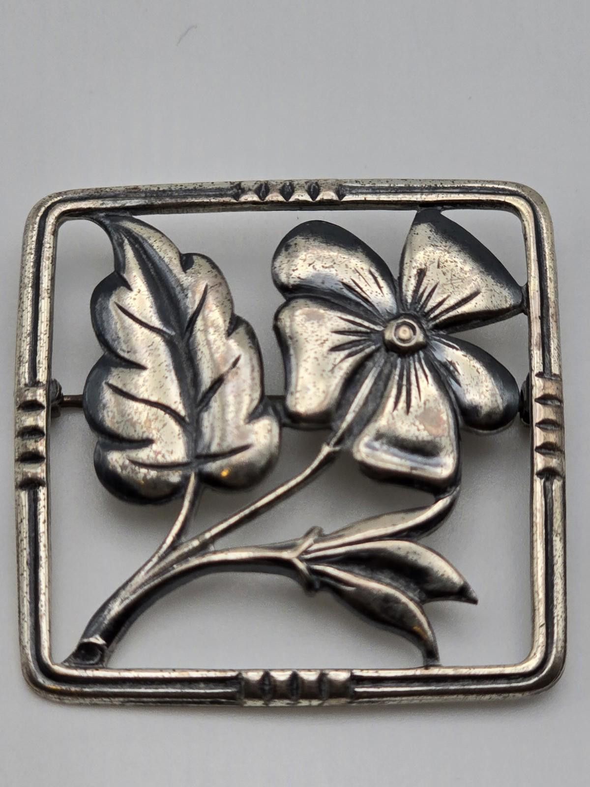Sterling Silver Estate Sterling Silver Floral Brooch Square Size ONE SIZE - 1 Thumbnail