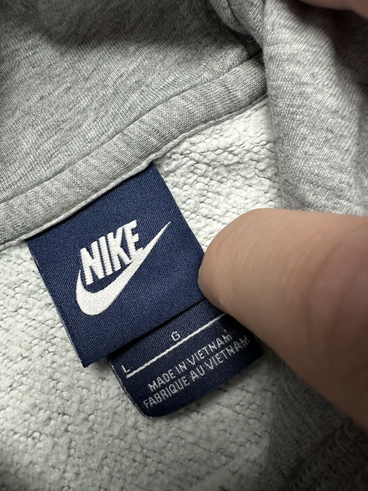 Nike Vintage Hoodie Nike small Logo Swoosh y2k USA 00s Hype Boxy Size US L / EU 52-54 / 3 - 7 Thumbnail