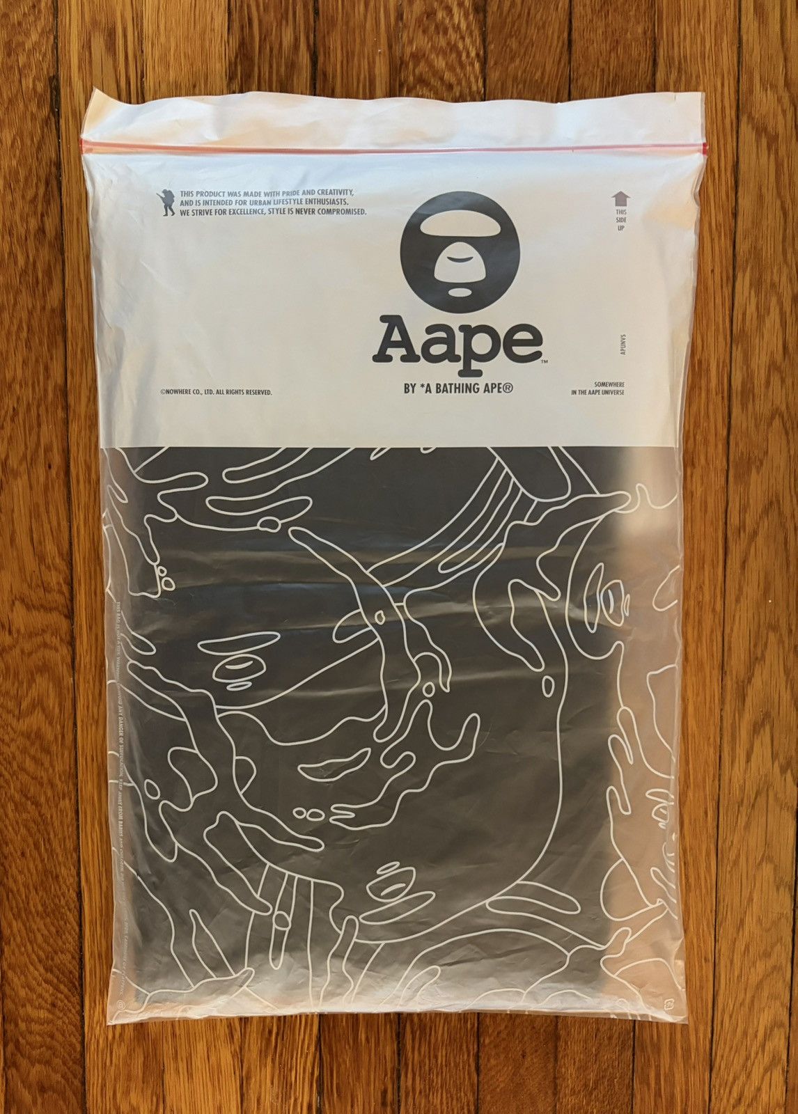 Aape Somewhere in the AAPE Universe Tee Size US XL / EU 56 / 4 - 2 Thumbnail