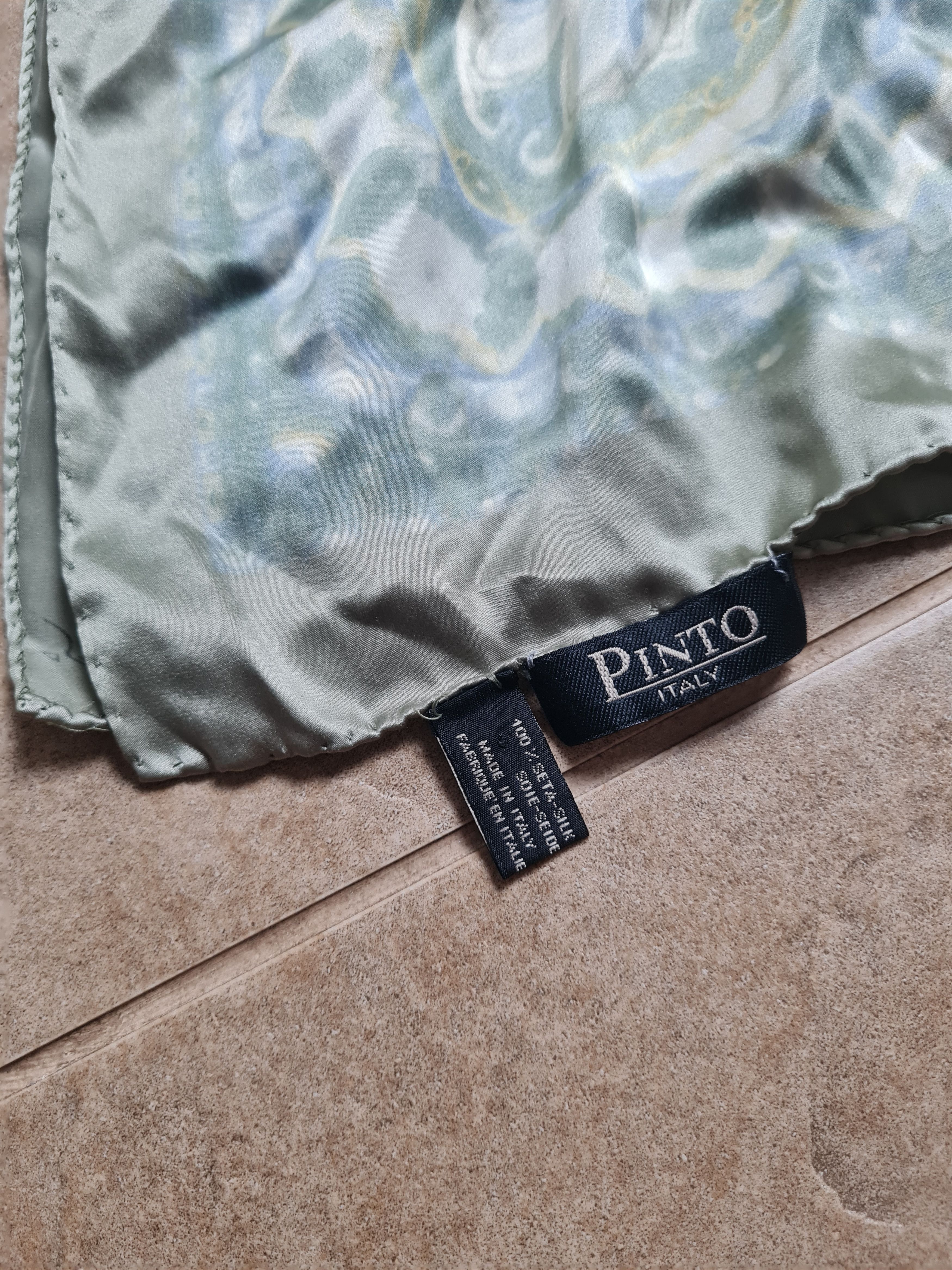 Other Vintage PINTO Silk Scarf Scarves Animal made in Italy Size ONE SIZE - 7 Thumbnail