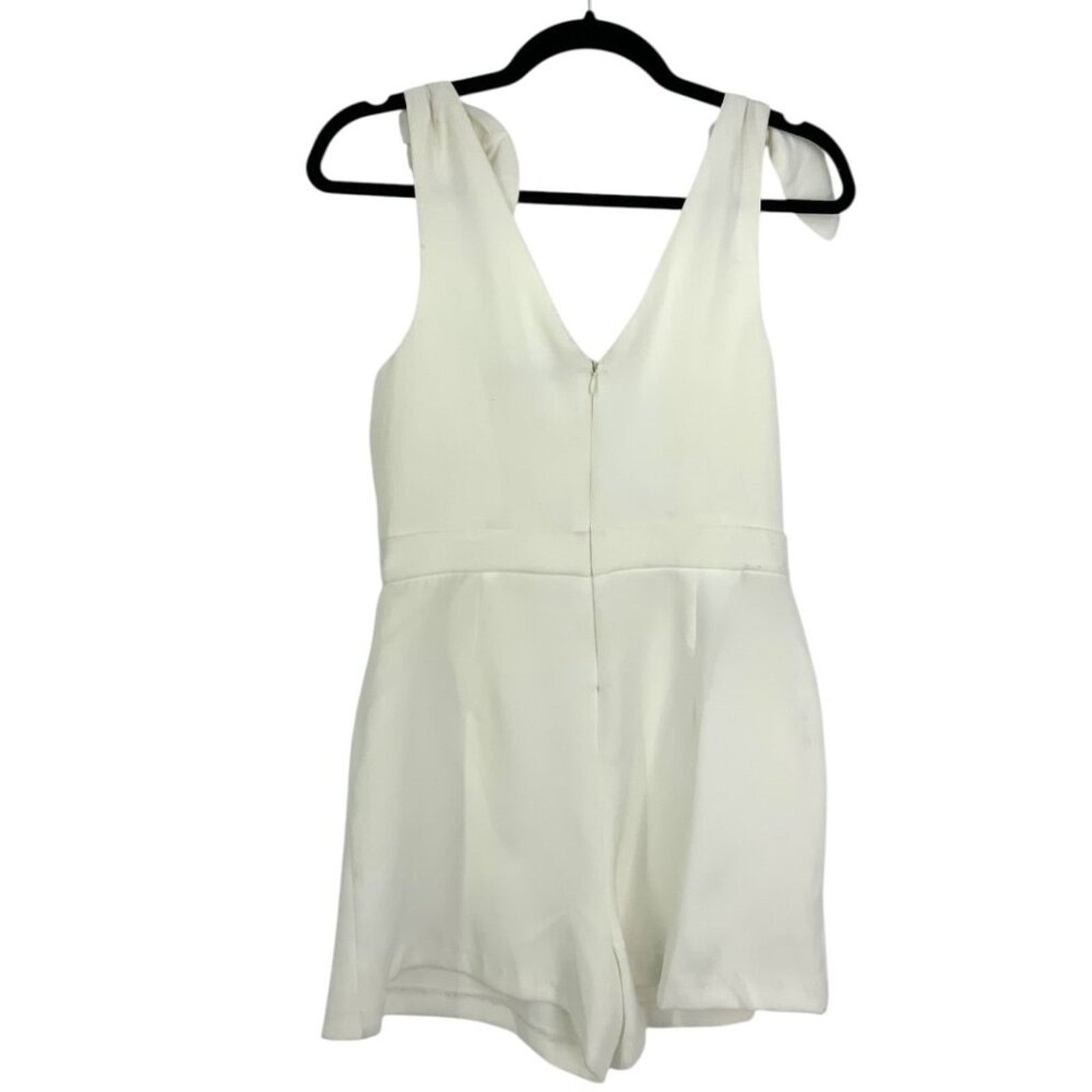 Other BCBGeneration Skort Romper White Size XS NWOT $98 MSRP Size 27" / US 4 / IT 40 - 8 Thumbnail