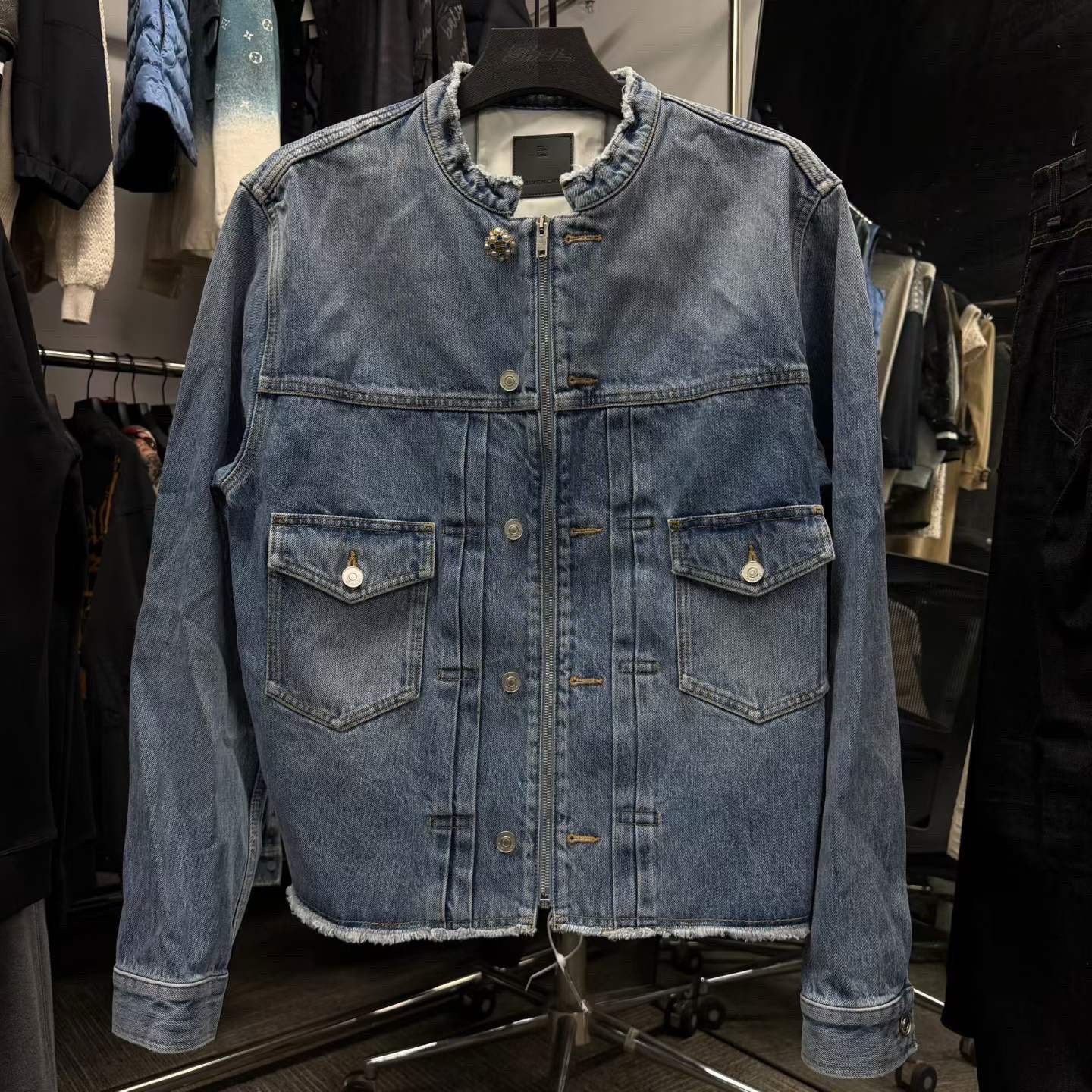 Givenchy Givenchy Denim Light Jacket l Men Size US L / EU 52-54 / 3 - 1 Thumbnail