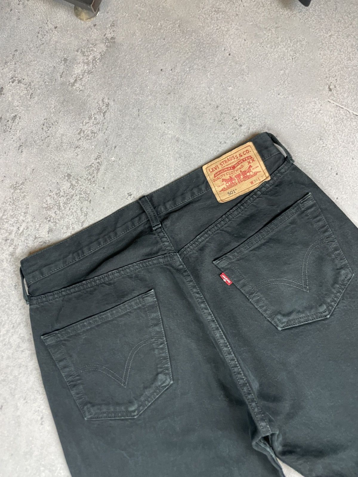 Levi's Vintage Clothing Crazy Vintage 90s Levi’s Baggy Jeans Faded Distressed Denim Size US 34 / EU 50 - 5 Thumbnail