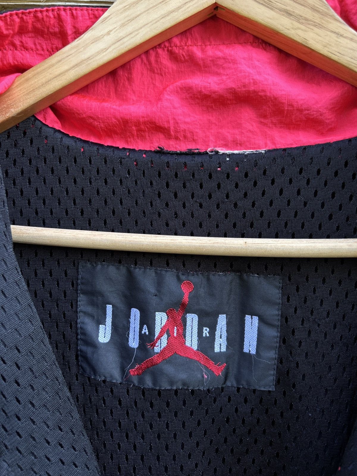Jordan Brand 90s Vintage 1991 Nike Air Jordan VI Infrared Jacket Size US L / EU 52-54 / 3 - 8 Thumbnail