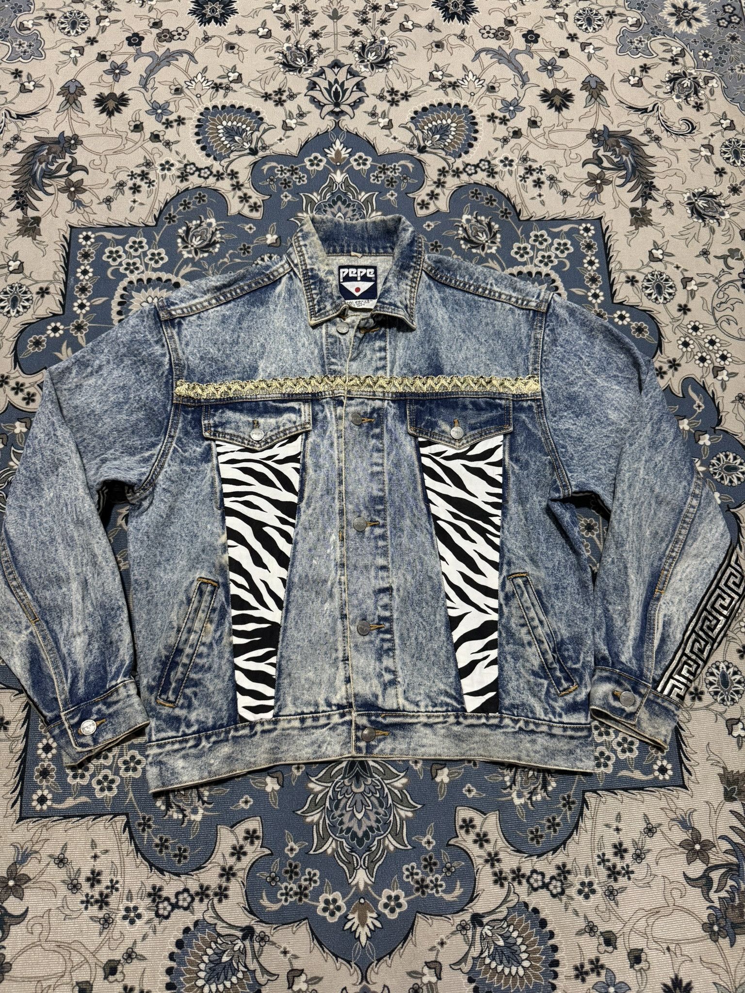JNCO × Pepe Jeans Vintage 90's Pepe Jeans Custom Patchwork Trucker Jacket Size US S / EU 44-46 / 1 - 1 Thumbnail