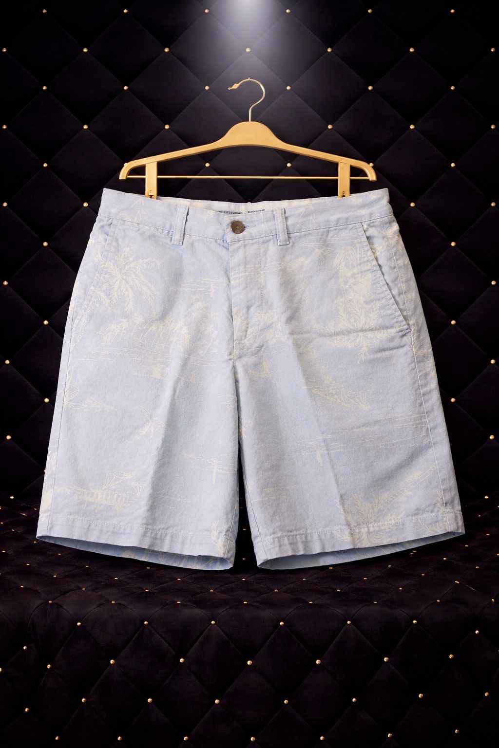 Other LIGHT WASH FLAT FRONT CASUAL SHORTS Size US 32 / EU 48 - 1 Preview