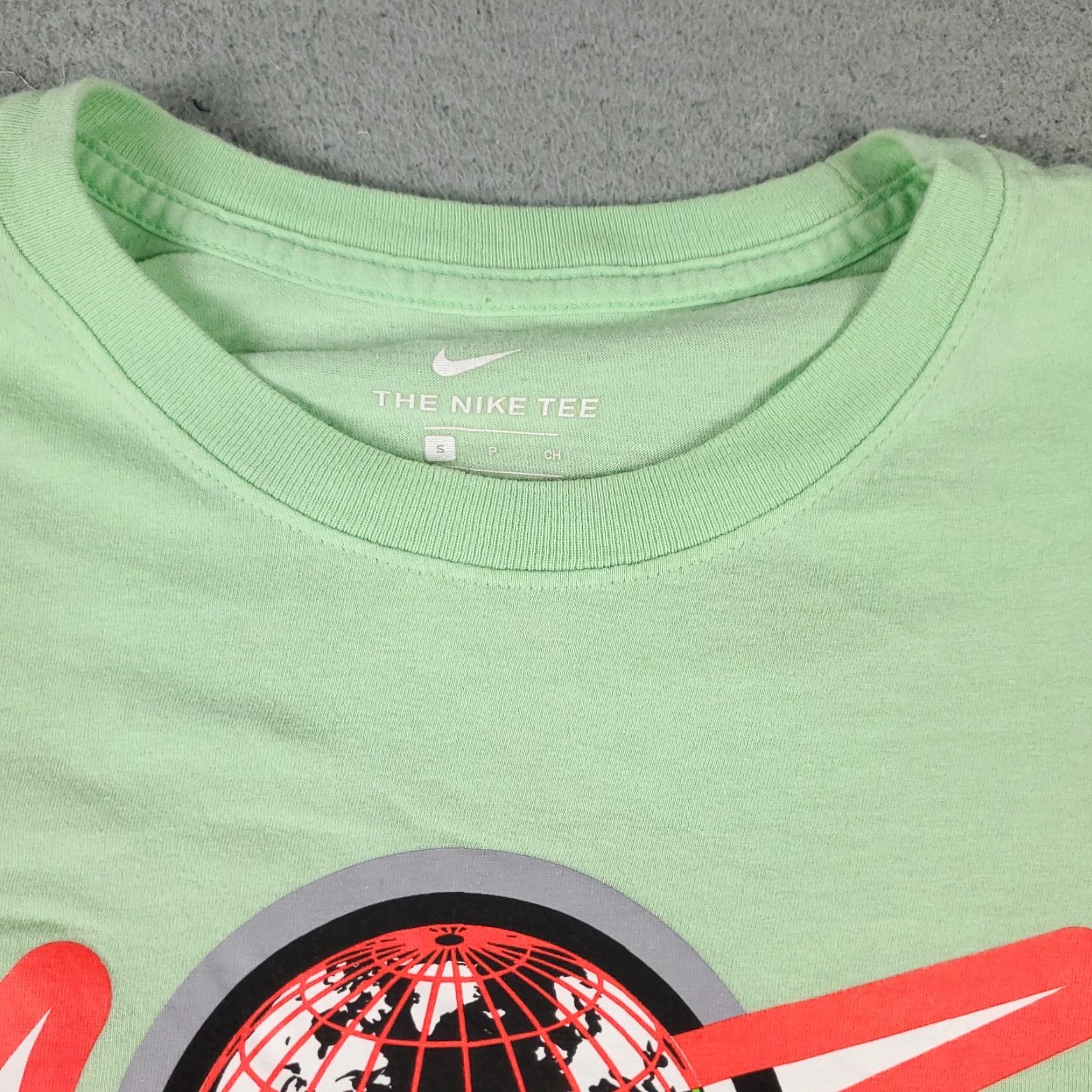 Nike Nike Dri-Fit Shirt Mens Size Small Green Casual Short Sleeve Graphic Modern Sports Size US S / EU 44-46 / 1 - 3 Thumbnail
