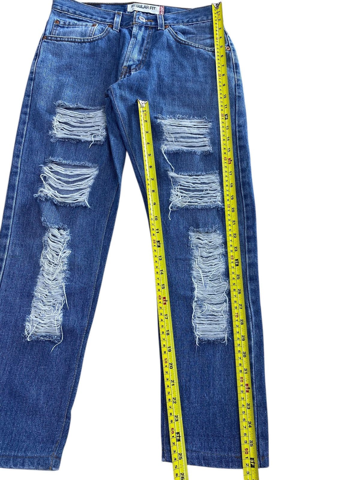 Levi's Levi’s Blue Wash Distressed Skinny Style Jean Size US 30 / EU 46 - 8 Thumbnail