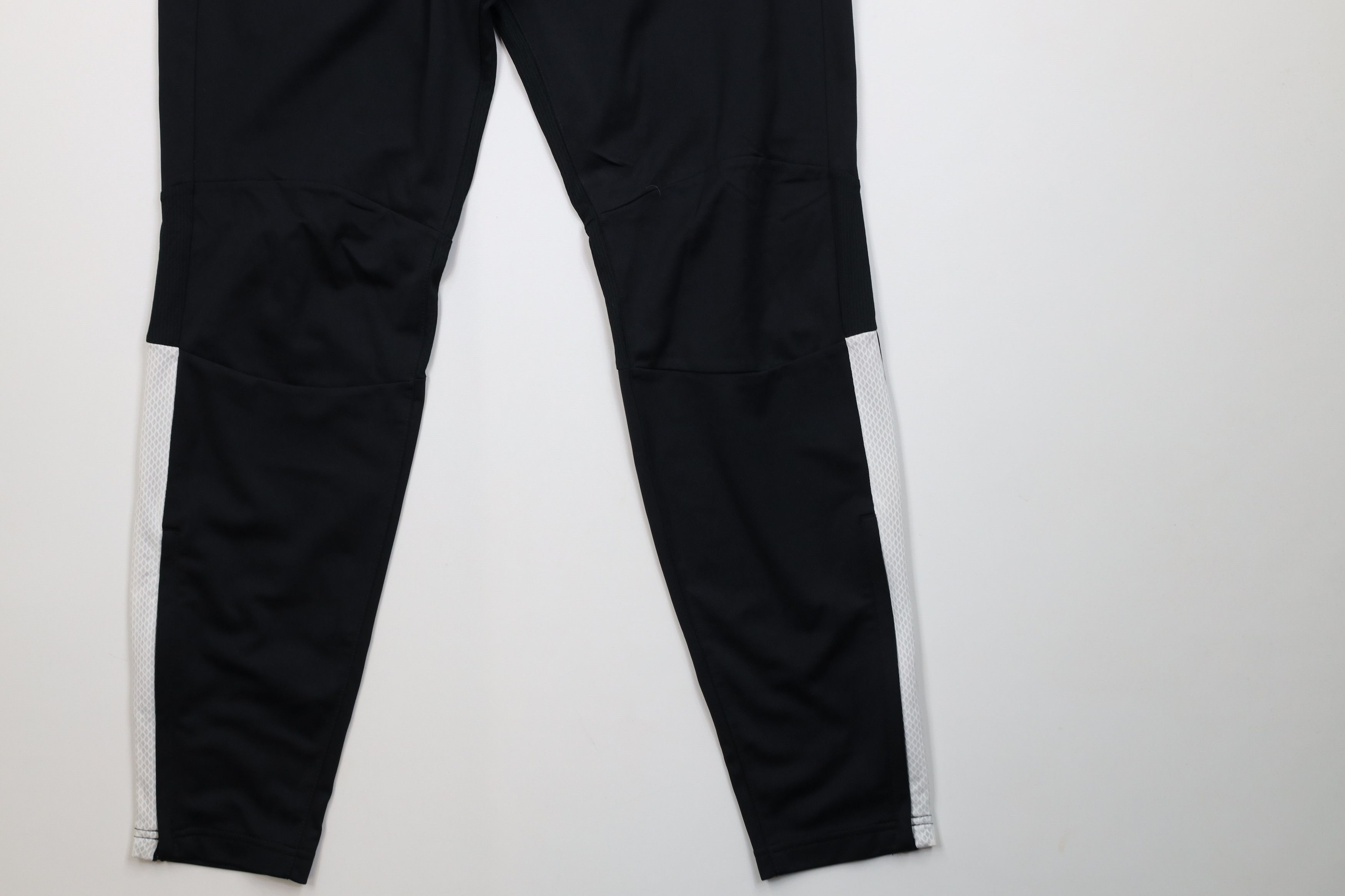 Nike Vintage Y2K Nike Total 90 Big Swoosh Tapered Soccer Pants Size US 36 / EU 52 - 4 Thumbnail