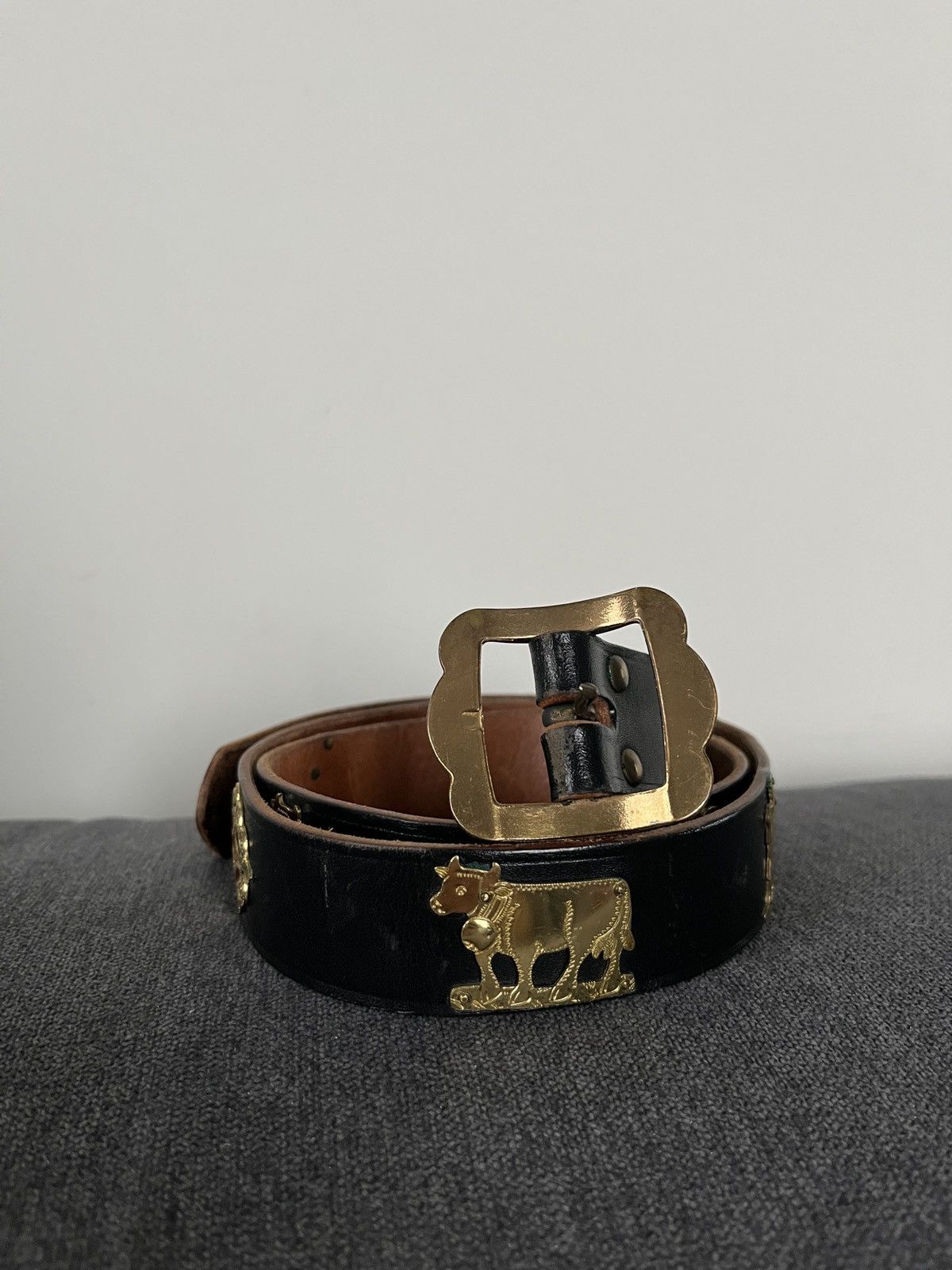 Vintage Vintage Etro Style Leather Cows Ethnic Belt SwissMade Size ONE SIZE - 2 Thumbnail