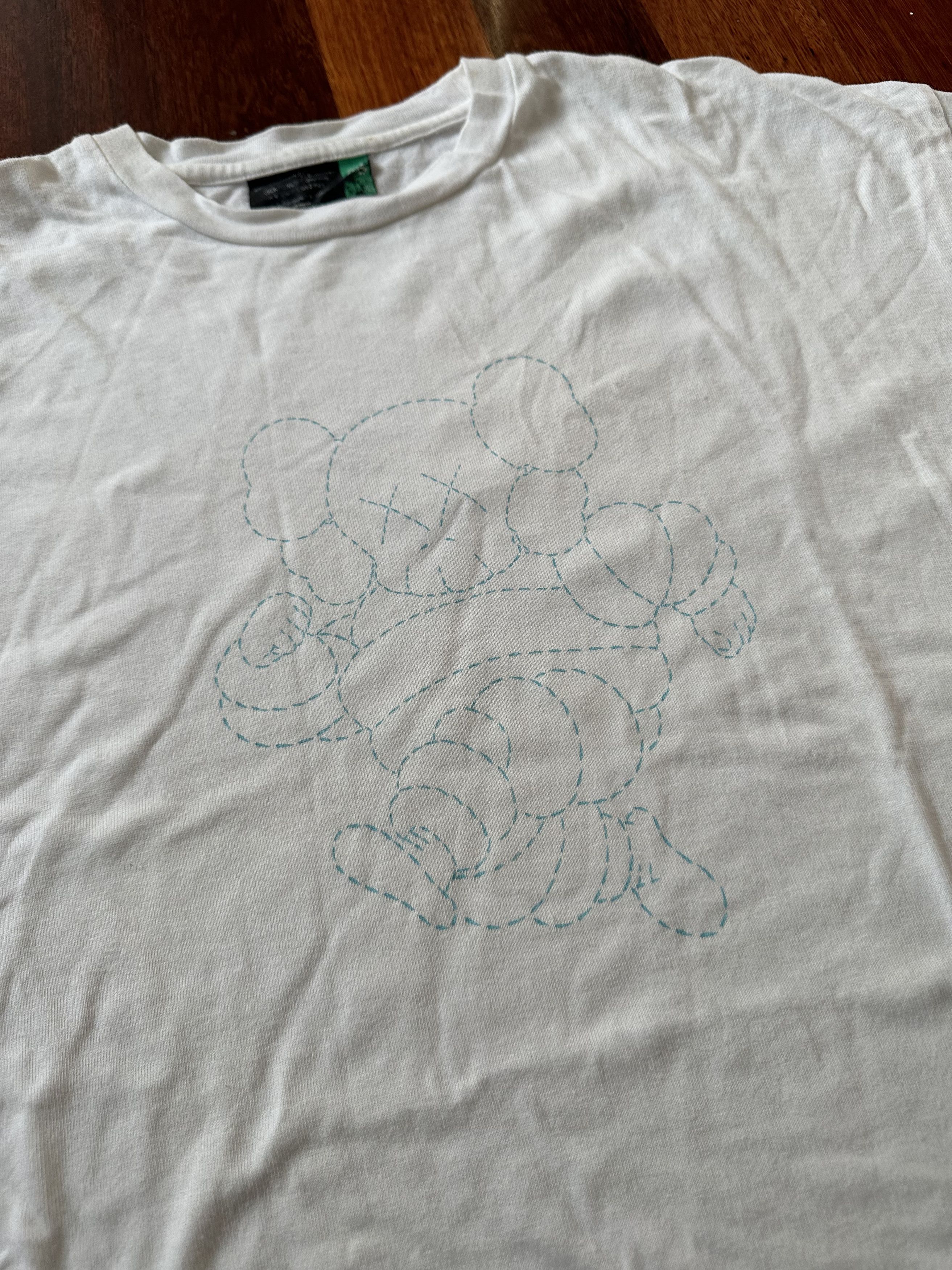 Kaws × Undercover Undercover x Kaws S/S 2000 Chum Tee Size US XL / EU 56 / 4 - 4 Thumbnail