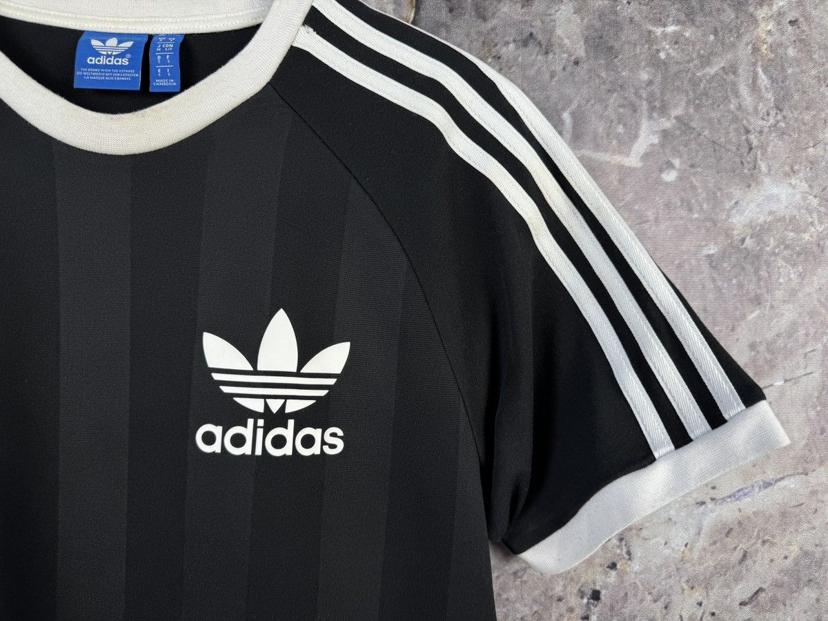 Adidas Men’s Adidas T-Shirt Black Striped Sportswear Size Small Size US S / EU 44-46 / 1 - 4 Thumbnail