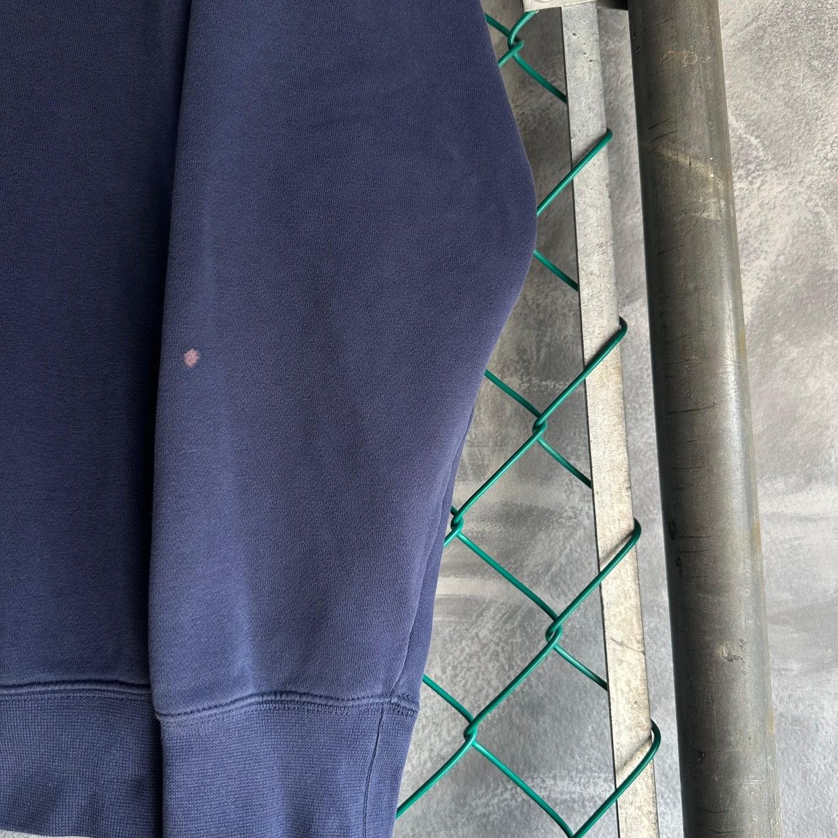 Nike Nike Crewneck Sweatshirt L Navy Blue Faded Fleece Swoosh Size US L / EU 52-54 / 3 - 4 Thumbnail