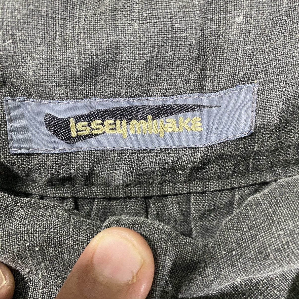 Issey Miyake × Japanese Brand × Pleats Please Issey Miyake Vintage 80s Issey Miyake Midi Skirt S Size Grey Colour Size 25" / US 0 / IT 36 - 7 Thumbnail