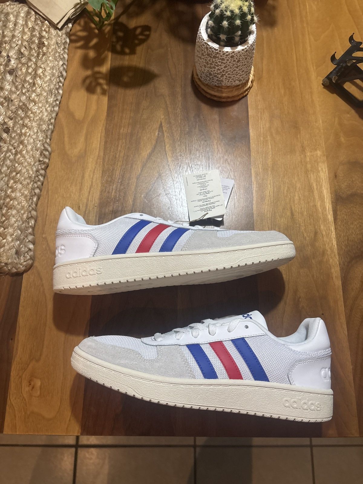 Adidas adidas Hoops 2.0 Size US 9.5 / EU 42-43 - 1 Thumbnail