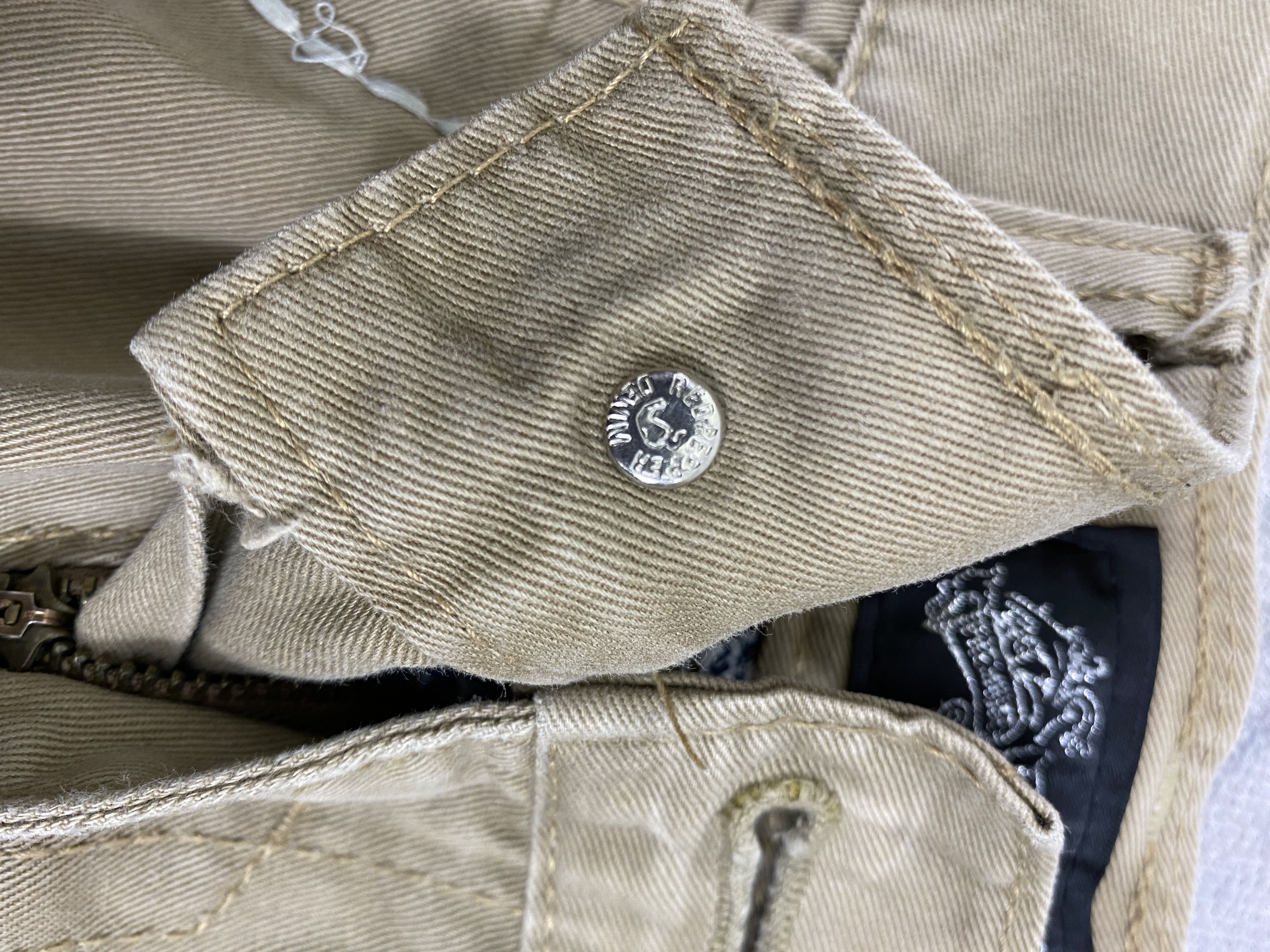 Japanese Brand Distressed Khaki Vintage RedPepper Jeans 33x33 Denim- JN3684 Size US 33 - 7 Thumbnail