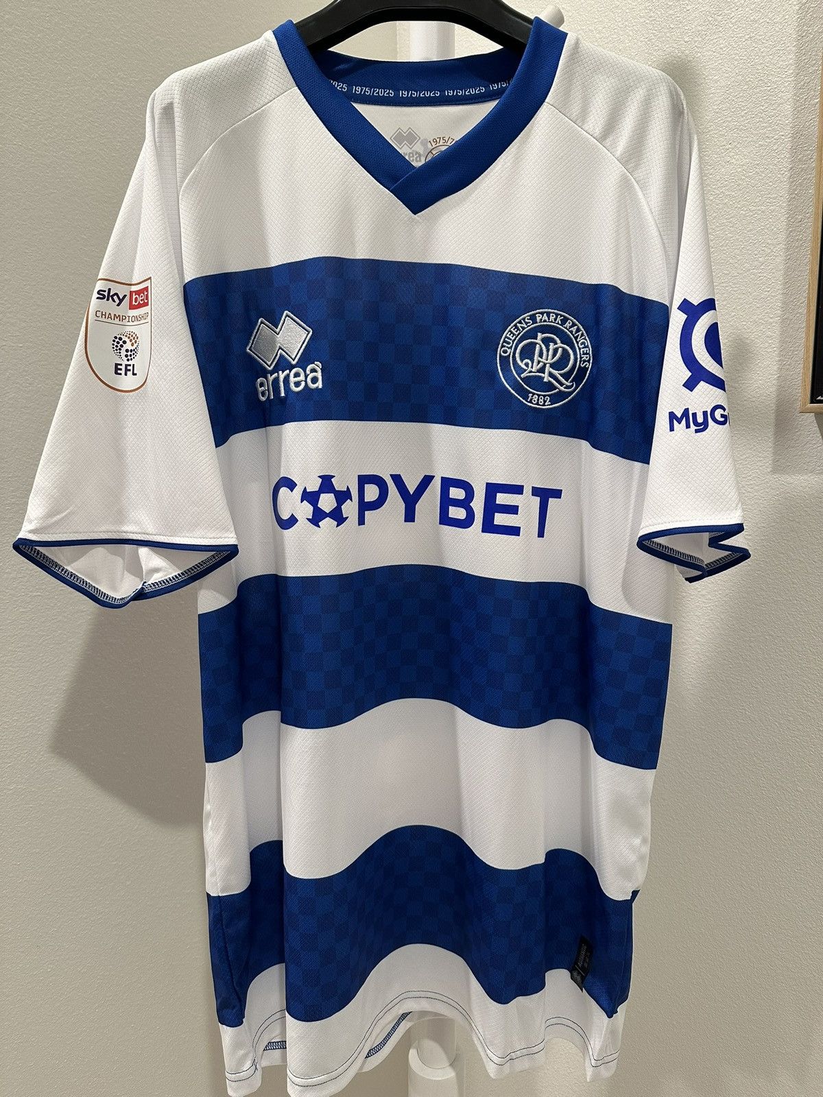 Errea 2025-26 Ashley Trujillo Queens Park Rangers Soccer Jersey Size US XL / EU 56 / 4 - 2 Thumbnail