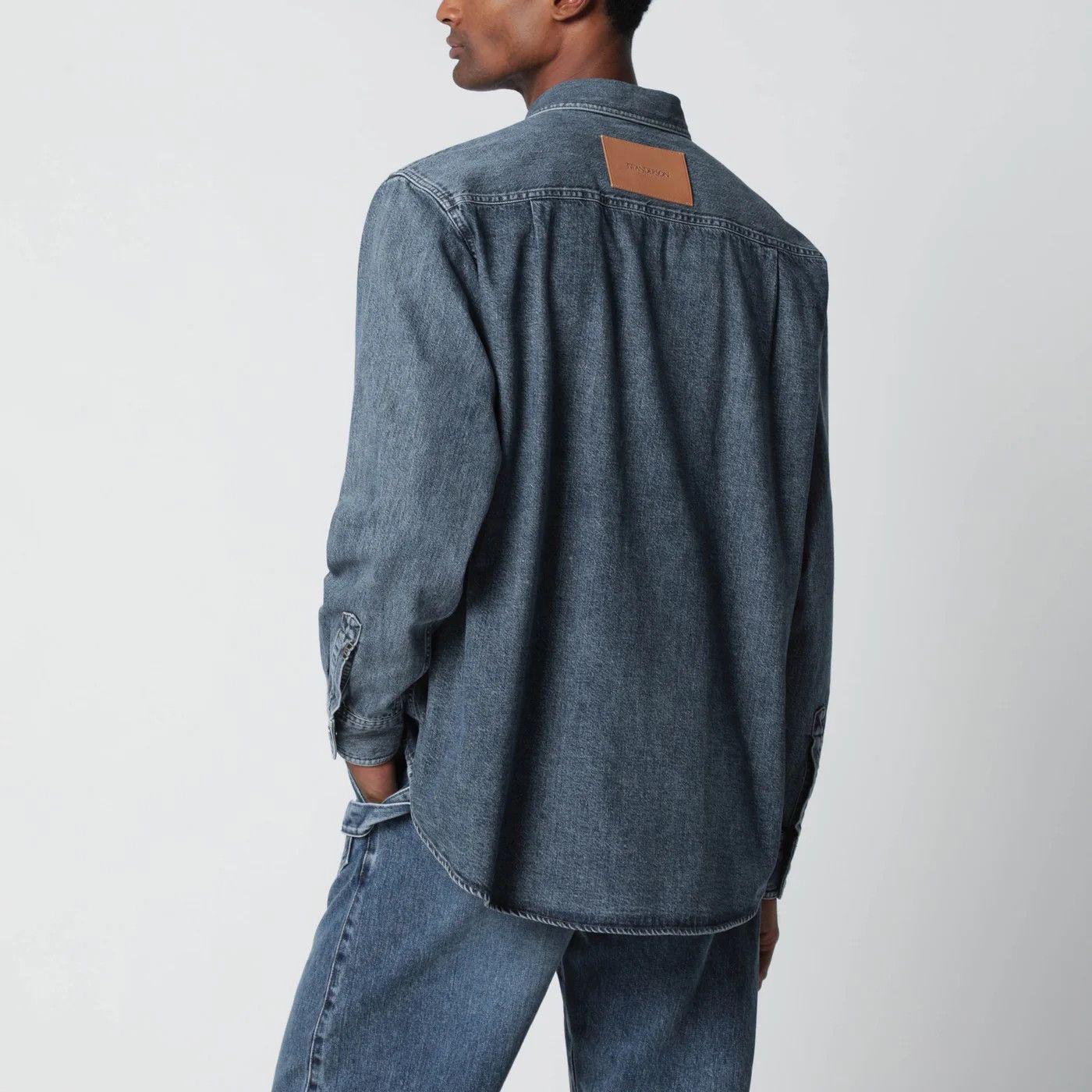JW Anderson o1d2blof0526 Oversize Denim Shirt in Blue Size US L / EU 52-54 / 3 - 4 Thumbnail
