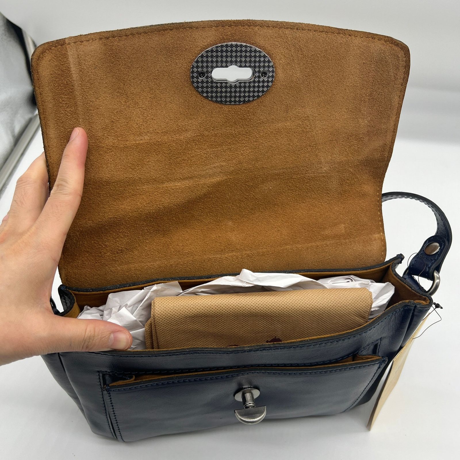 Other Patricia Nash Gradina Flap Leather Crossbody Bags Size ONE SIZE - 9 Thumbnail