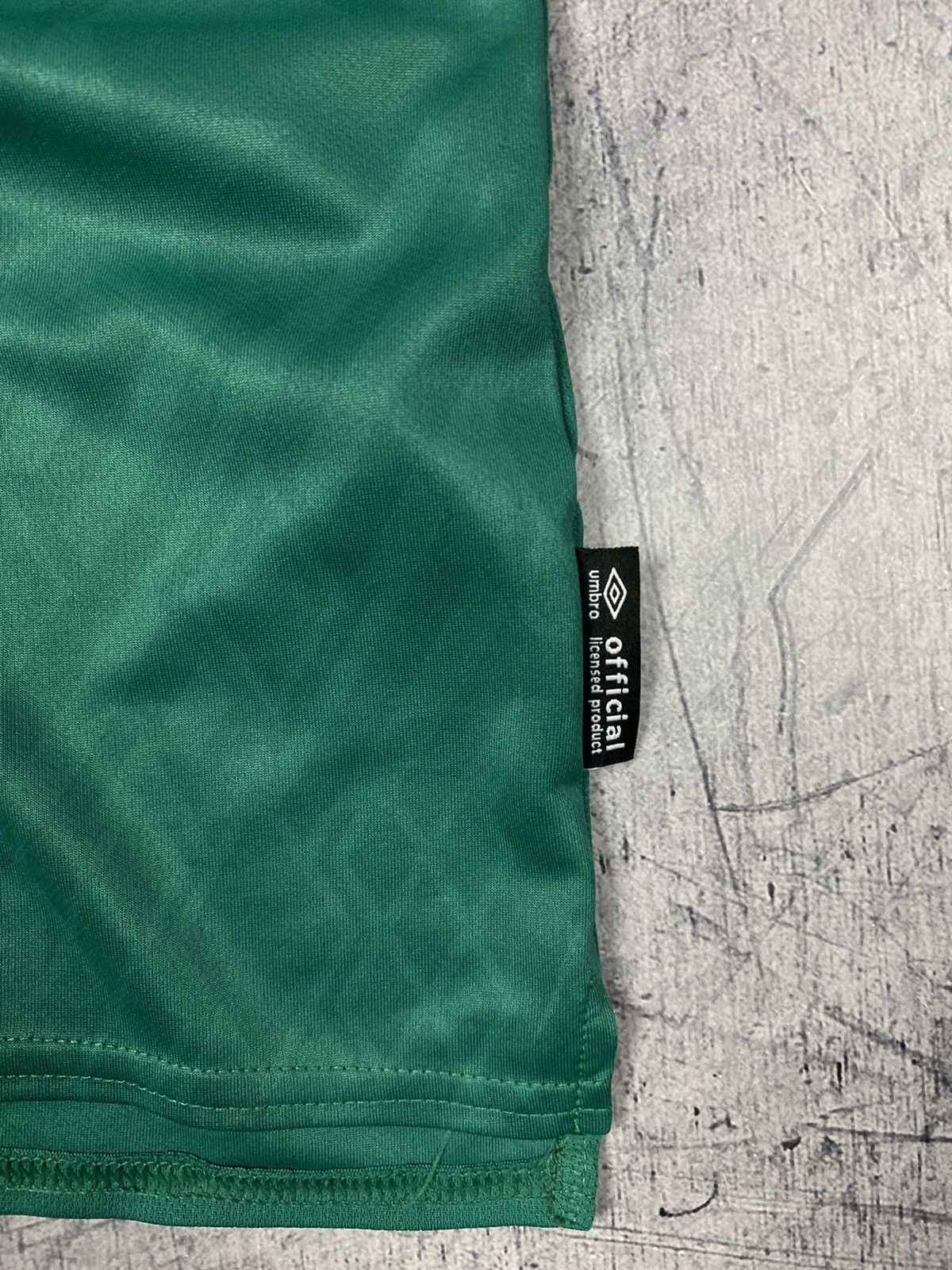 Umbro × Vintage UMBRO FC WERDER BREMEN 2019/2020 SOCCER JERSEY Size US S / EU 44-46 / 1 - 5 Thumbnail