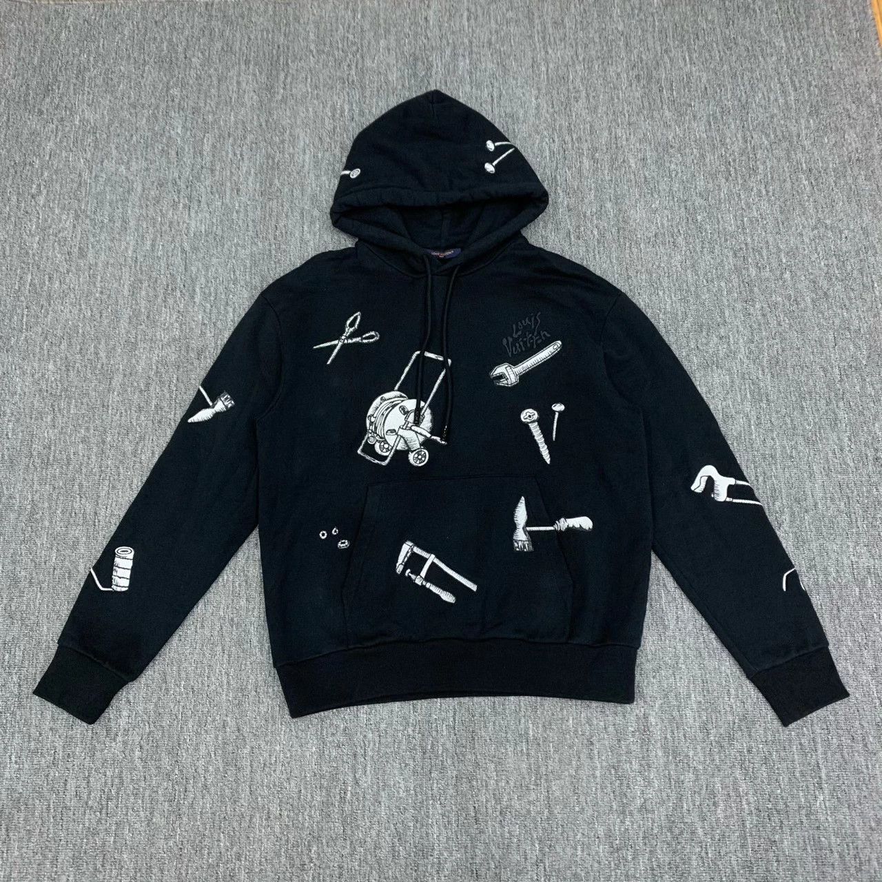 Louis Vuitton LV Black Tool Embroidery Hoodie/XLNew/YA1028/Flash Sale Size XL / US 12-14 / IT 48-50 - 2 Thumbnail