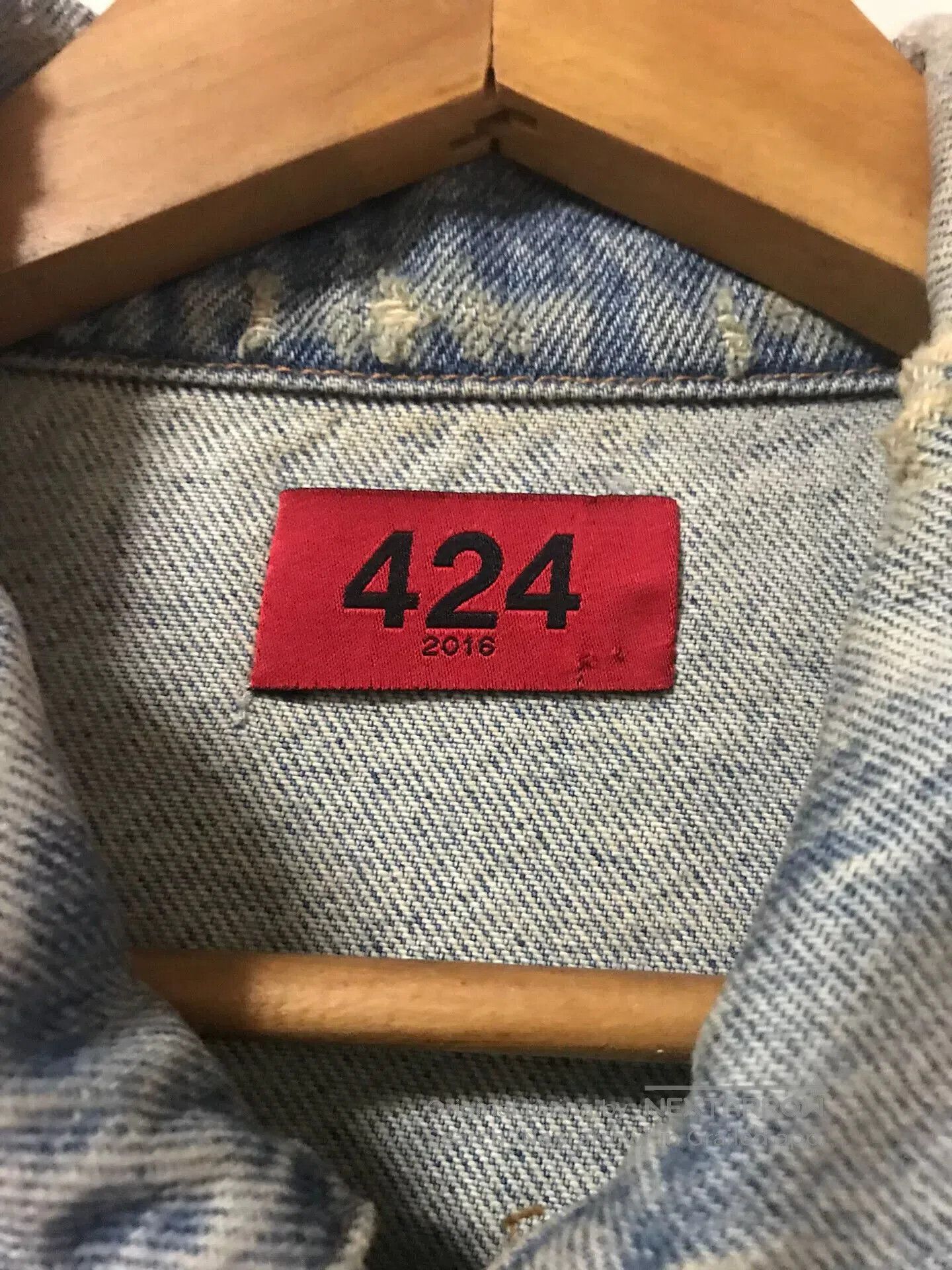 424 424 Denim Jacket Limited Red Armband. Size US M / EU 48-50 / 2 - 4 Thumbnail