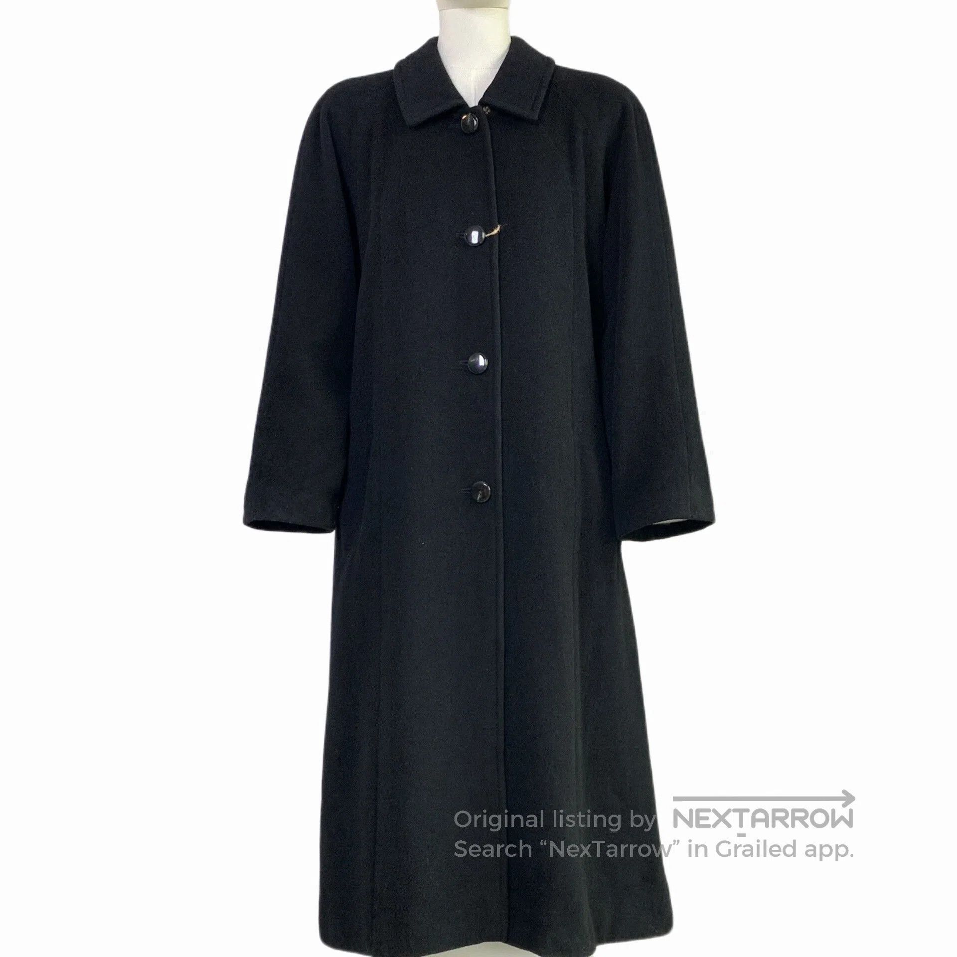 Black Cashmere Overcoat with Collar.