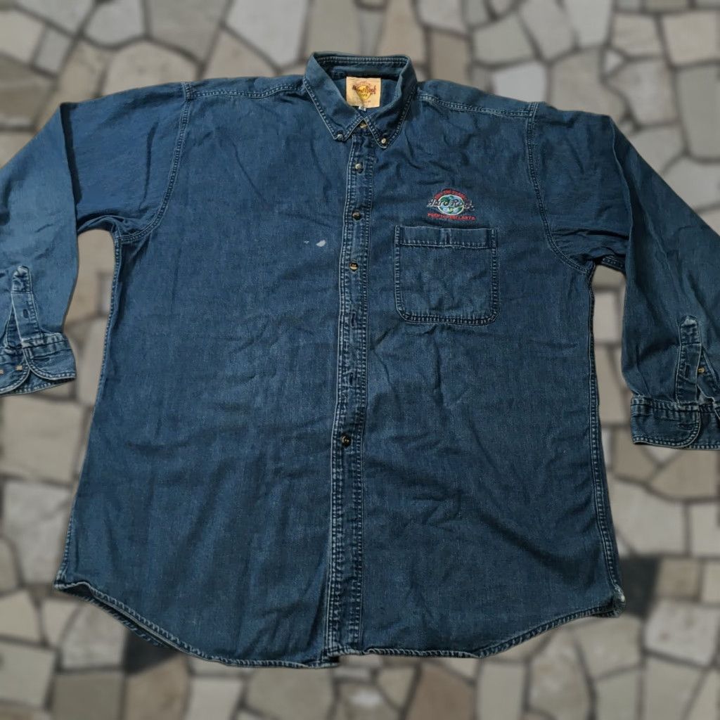 Hard Rock Cafe VINTAGE Hard Rock Cafe Shirt Denim Blue XL Mens Button-Up Size US XL / EU 56 / 4 - 1 Thumbnail