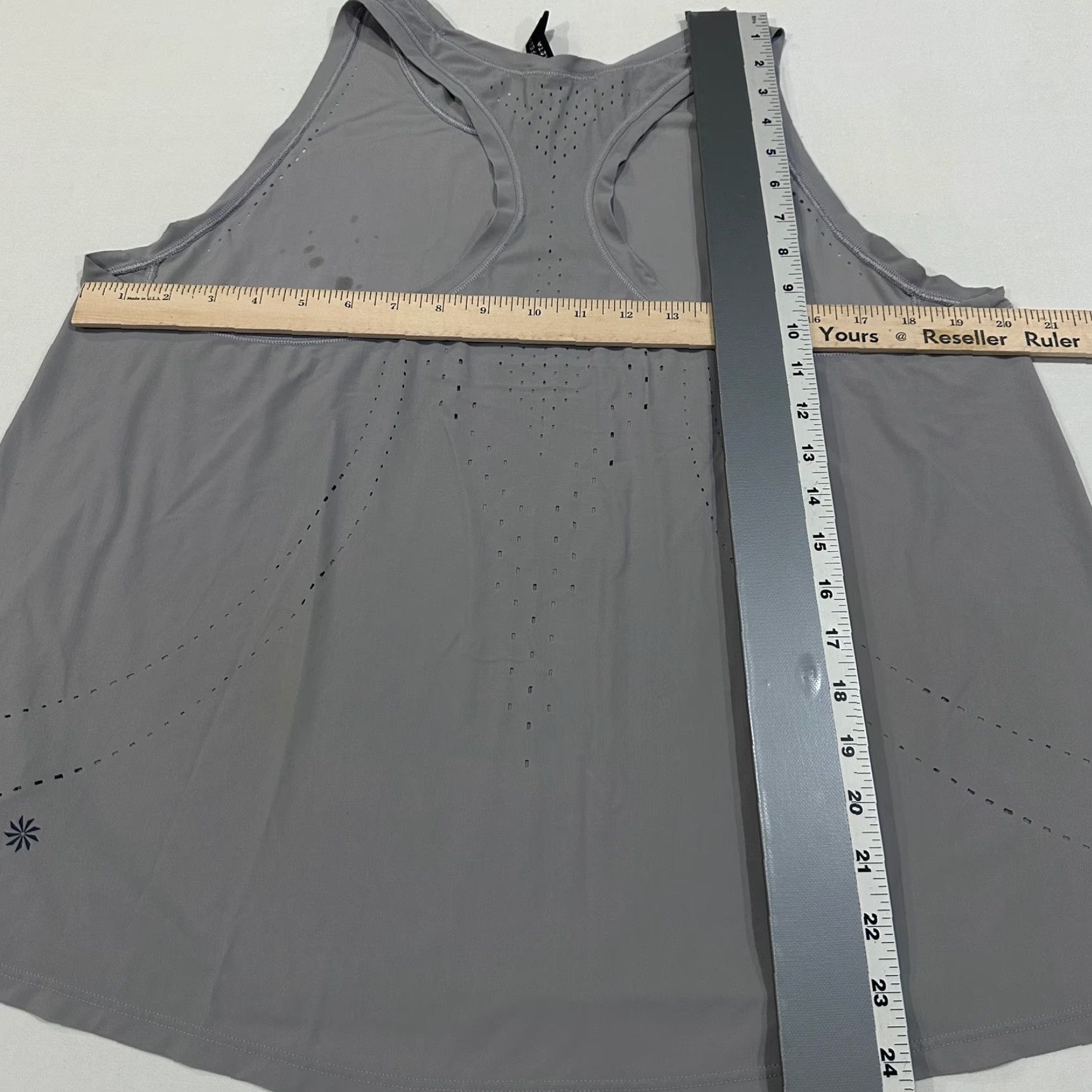 Athleta Allyson Felix Athleta Tank Womens Plus 1X Gray Sleeveless Scoop Neck Breathable Stretch Lightweight Casual Athleisure Stains Size XL / US 12-14 / IT 48-50 - 6 Thumbnail