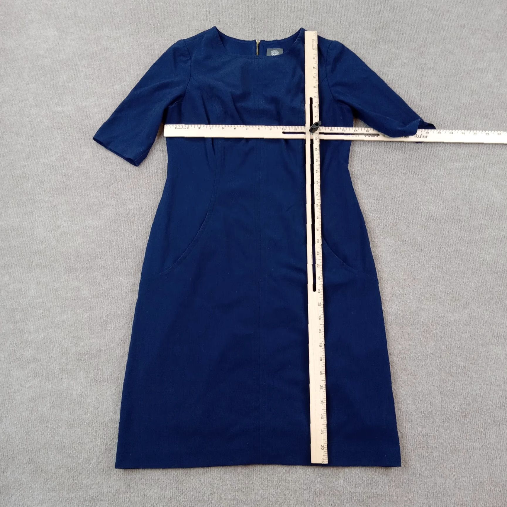 Vince Camuto Vince Camuto Dress Womens Size 4 Blue Short Sleeve Fitted Stretch Pockets Size 27" / US 4 / IT 40 - 2 Thumbnail