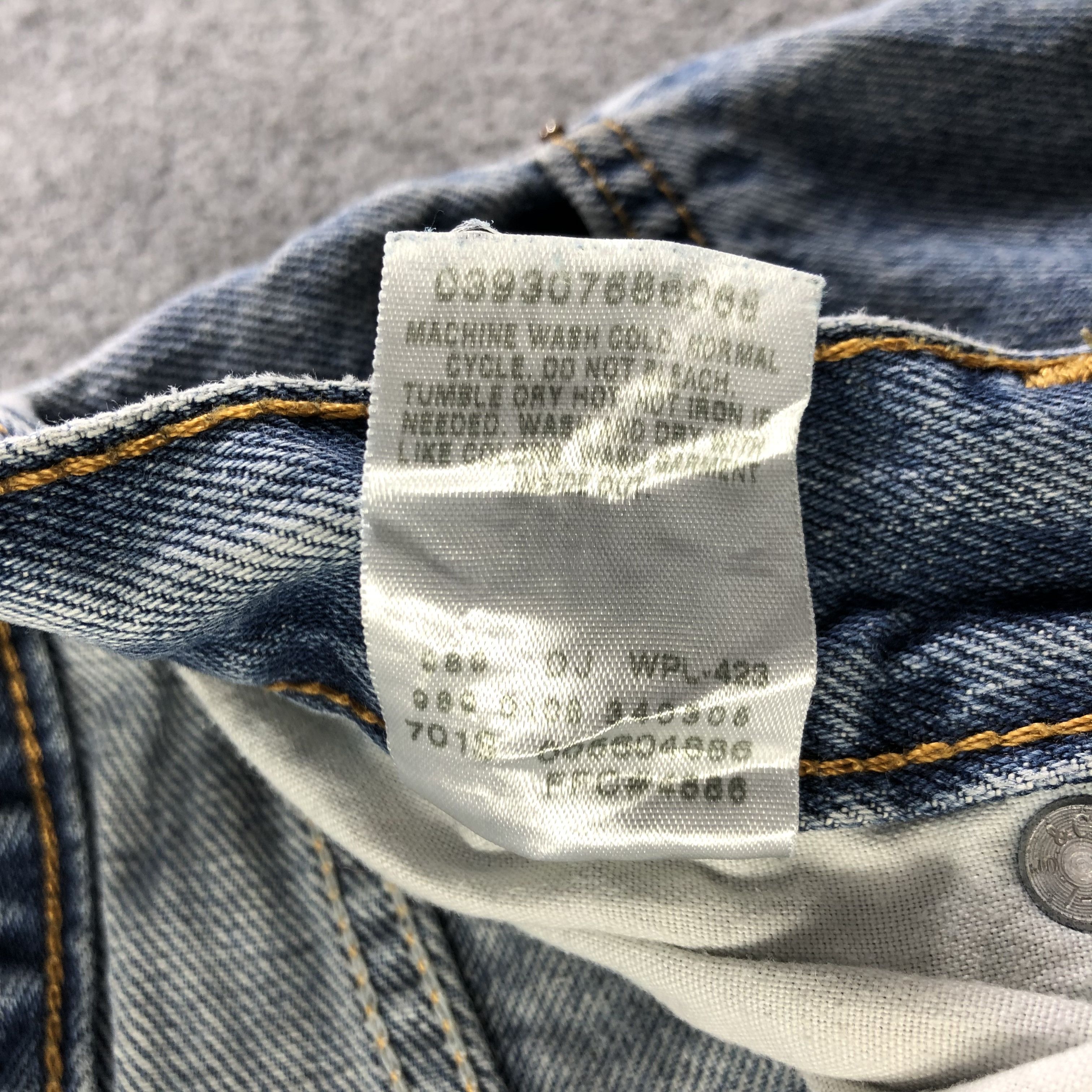 Levi's Vintage Blue Wash Levis 560 Jeans-J3463 Size US 35 - 10 Thumbnail