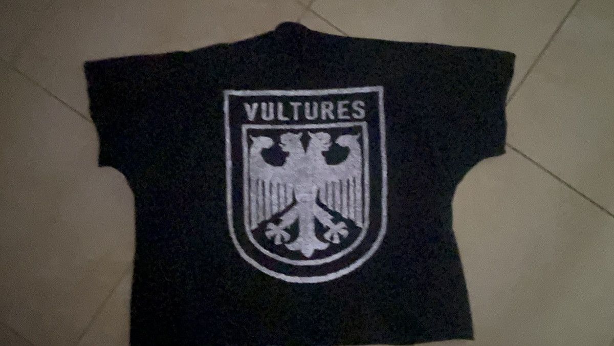 Yeezy Short sleeve t-shirt yeezy era vultures Size US L / EU 52-54 / 3 - 3 Thumbnail