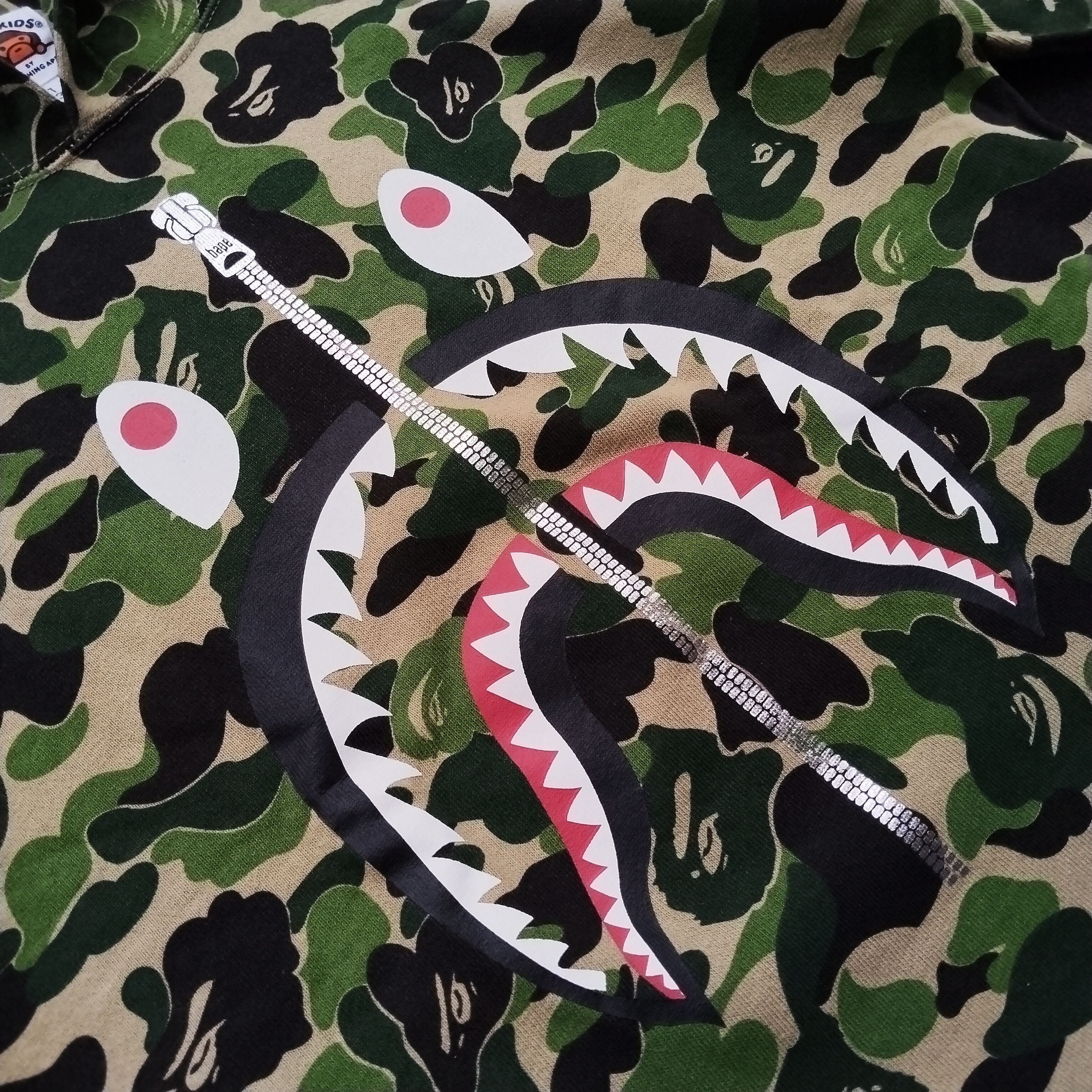 Bape Bape Kids Shark Camo Pullover Hoodie Size ONE SIZE - 2 Thumbnail