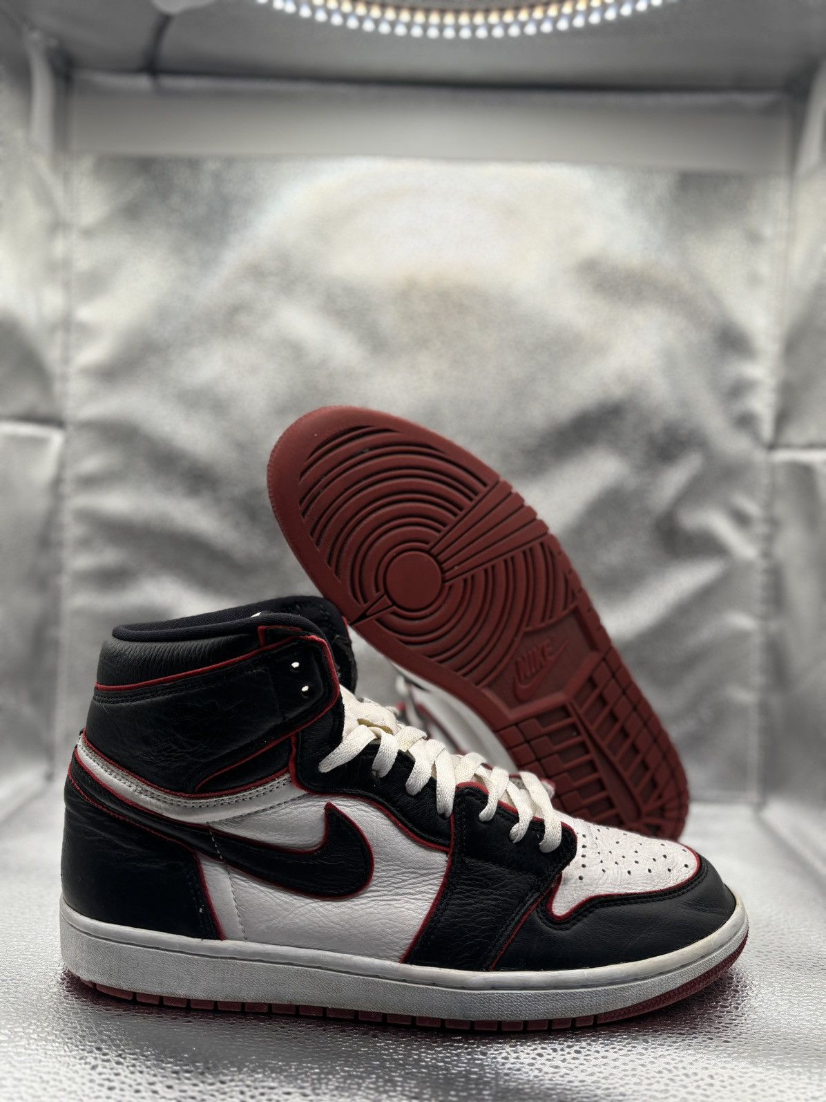 Jordan Brand Air Jordan 1 high bloodline Size US 11.5 / EU 44-45 - 1 Thumbnail