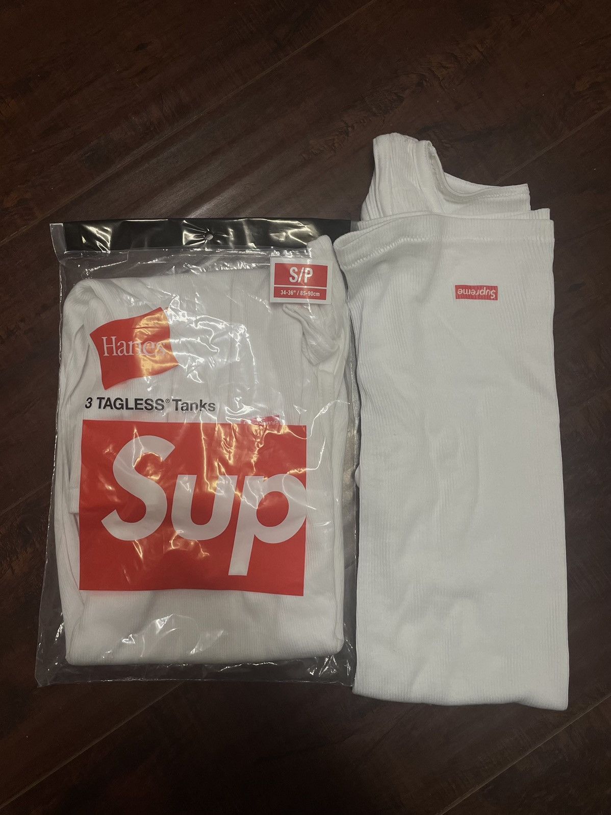 Supreme Supreme Hanes Tank Top Size US S / EU 44-46 / 1 - 2 Thumbnail