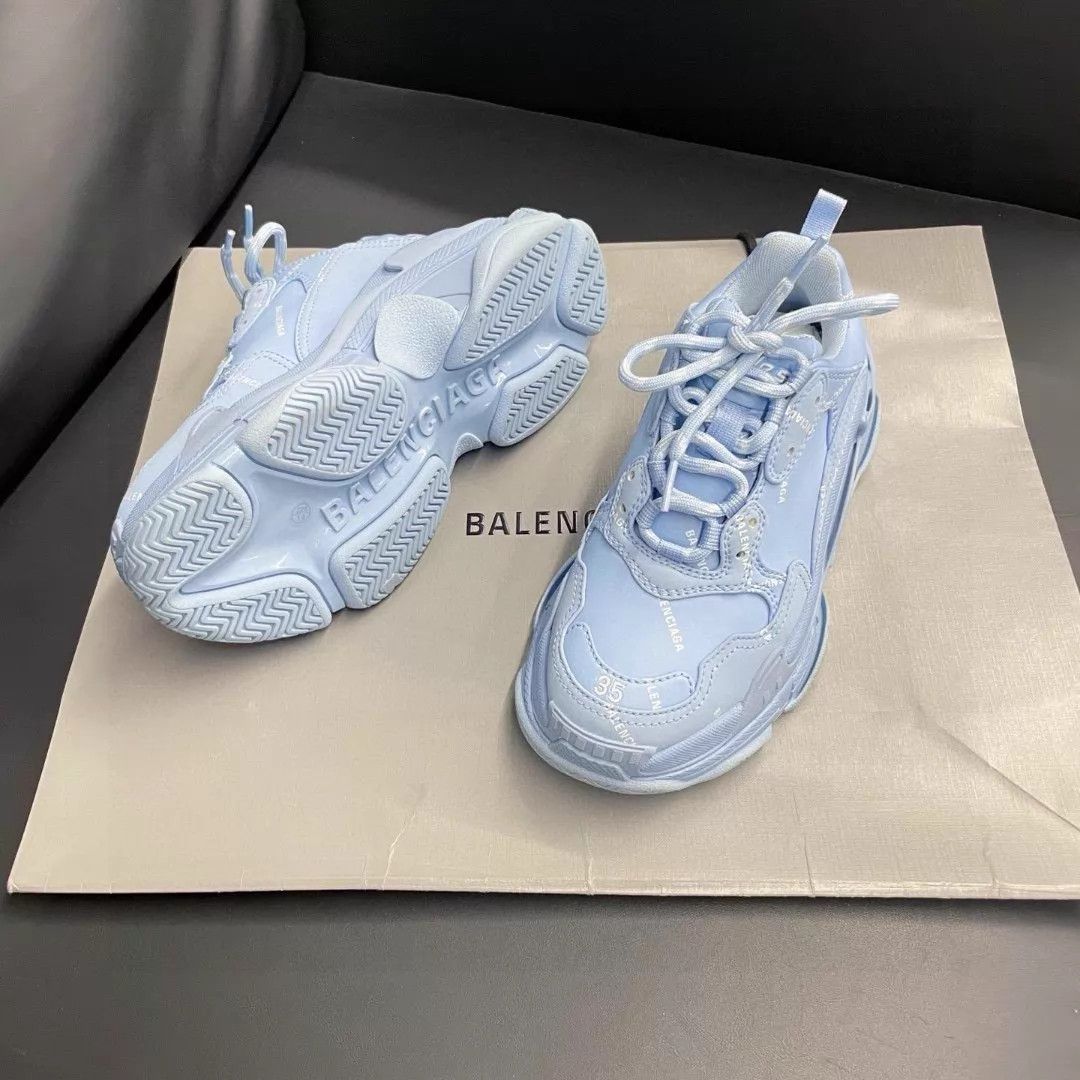 Balenciaga Balenciaga Women's Blue Sneakers Size 35 Size US 4.5 / IT 34.5 - 3 Thumbnail