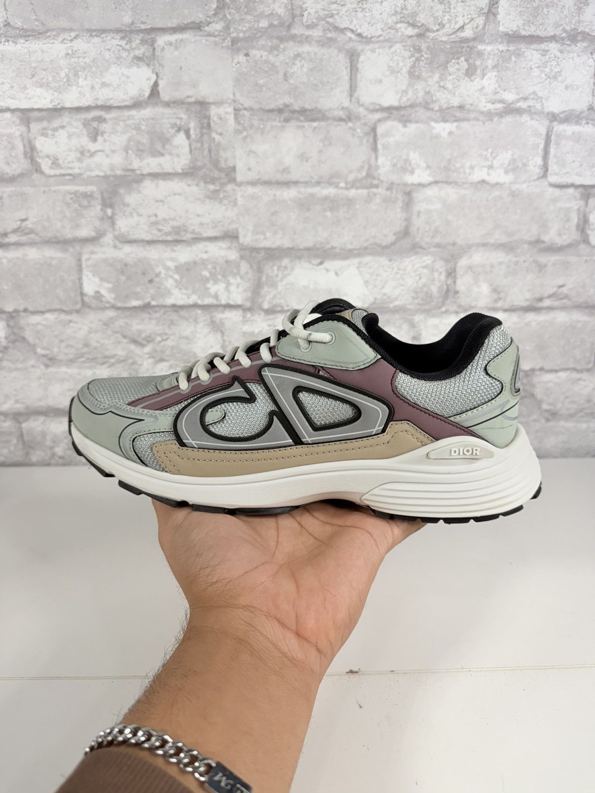 Dior Dior B30 Size 8US/41EU Size US 8 / EU 41 - 10 Thumbnail