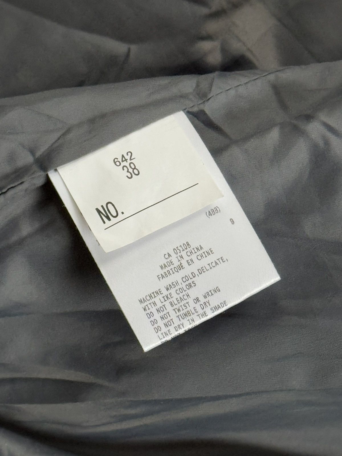 Descente Descente 38/M Wmns Swisscom puffer quilted hooded jacket Size M / US 6-8 / IT 42-44 - 10 Thumbnail