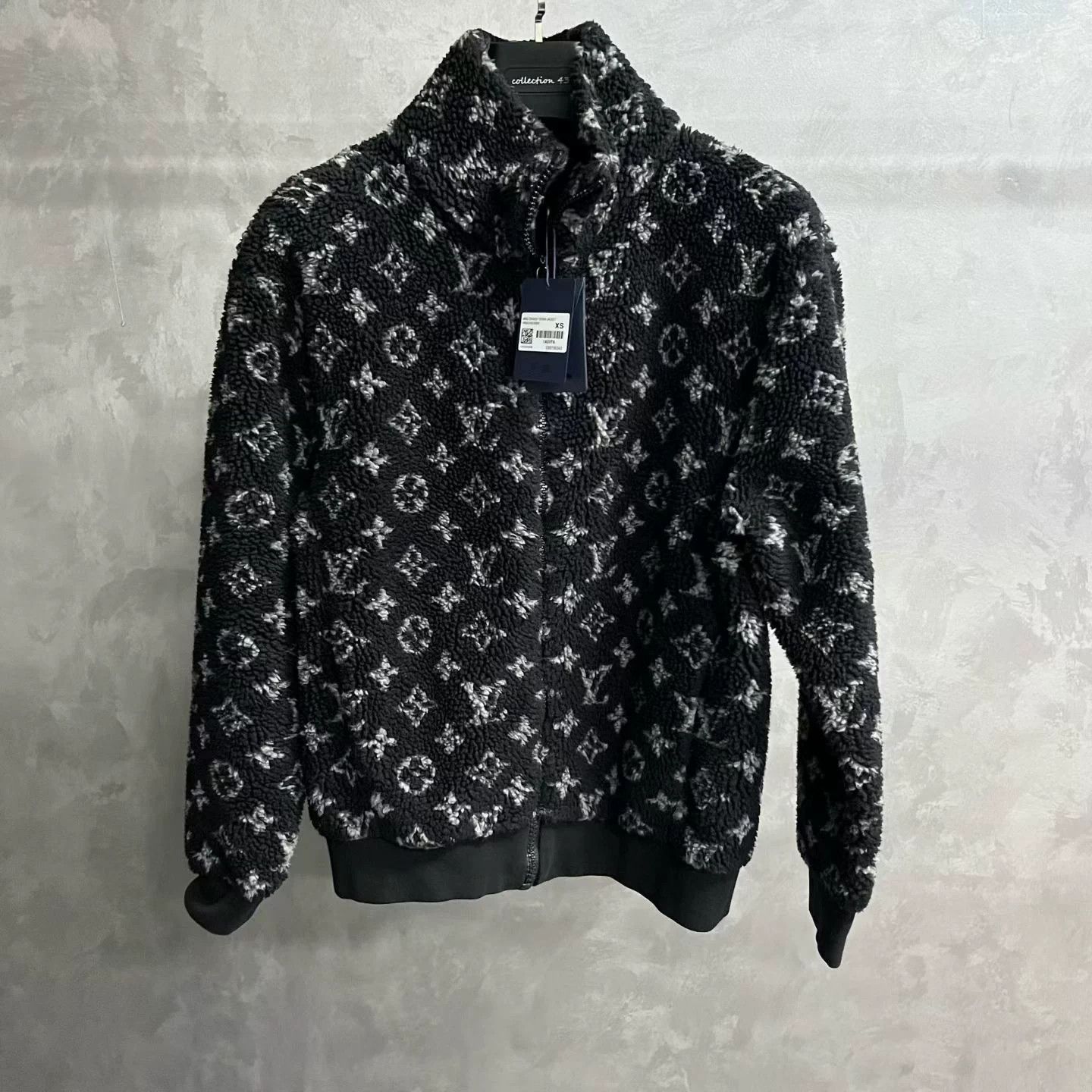 Louis Vuitton Louis Vuitton Black Jacquard Fleece Jacket Size US XS / EU 42 / 0 - 1 Thumbnail