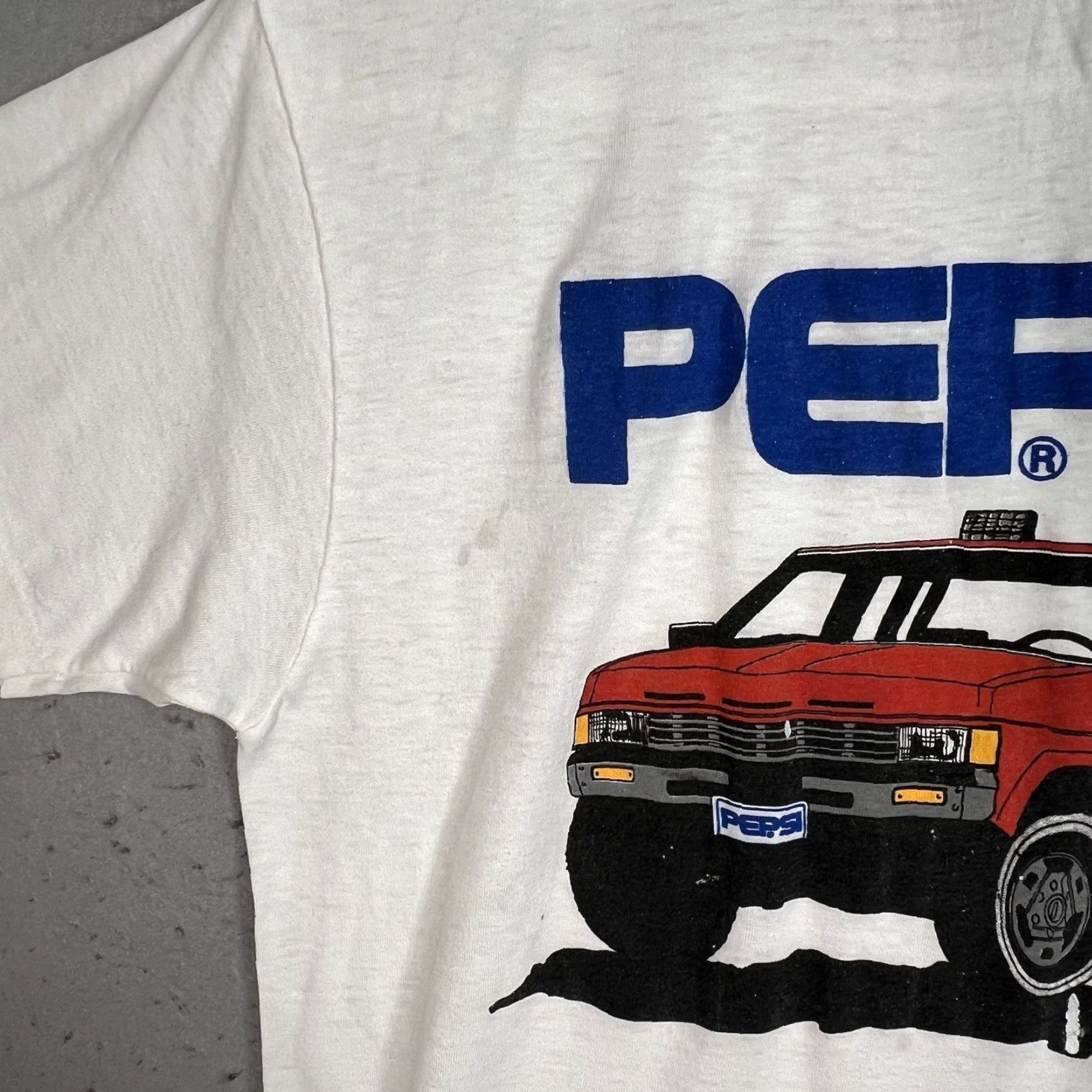 Vintage VINTAGE 90s Nissan Hardbody Truck Pepsi Promo Graphic Tee Adult Large White Mens Size US L / EU 52-54 / 3 - 6 Thumbnail