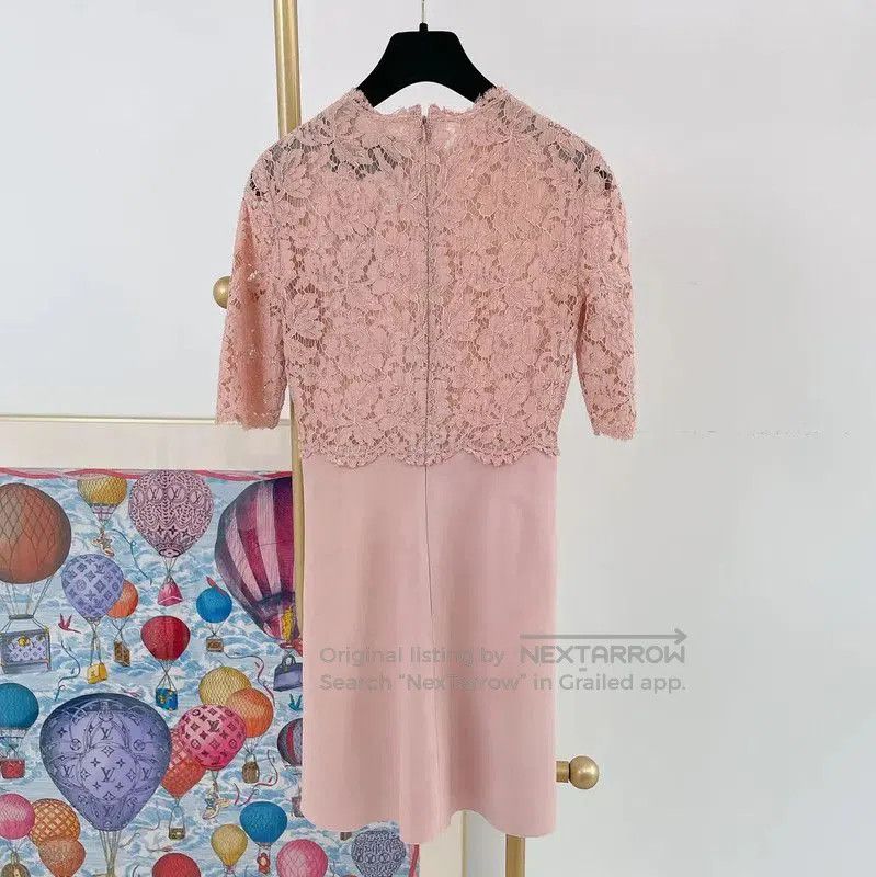 Valentino Valentino Pink Lace Short Sleeve Dress . Size M / US 6-8 / IT 42-44 - 2 Thumbnail