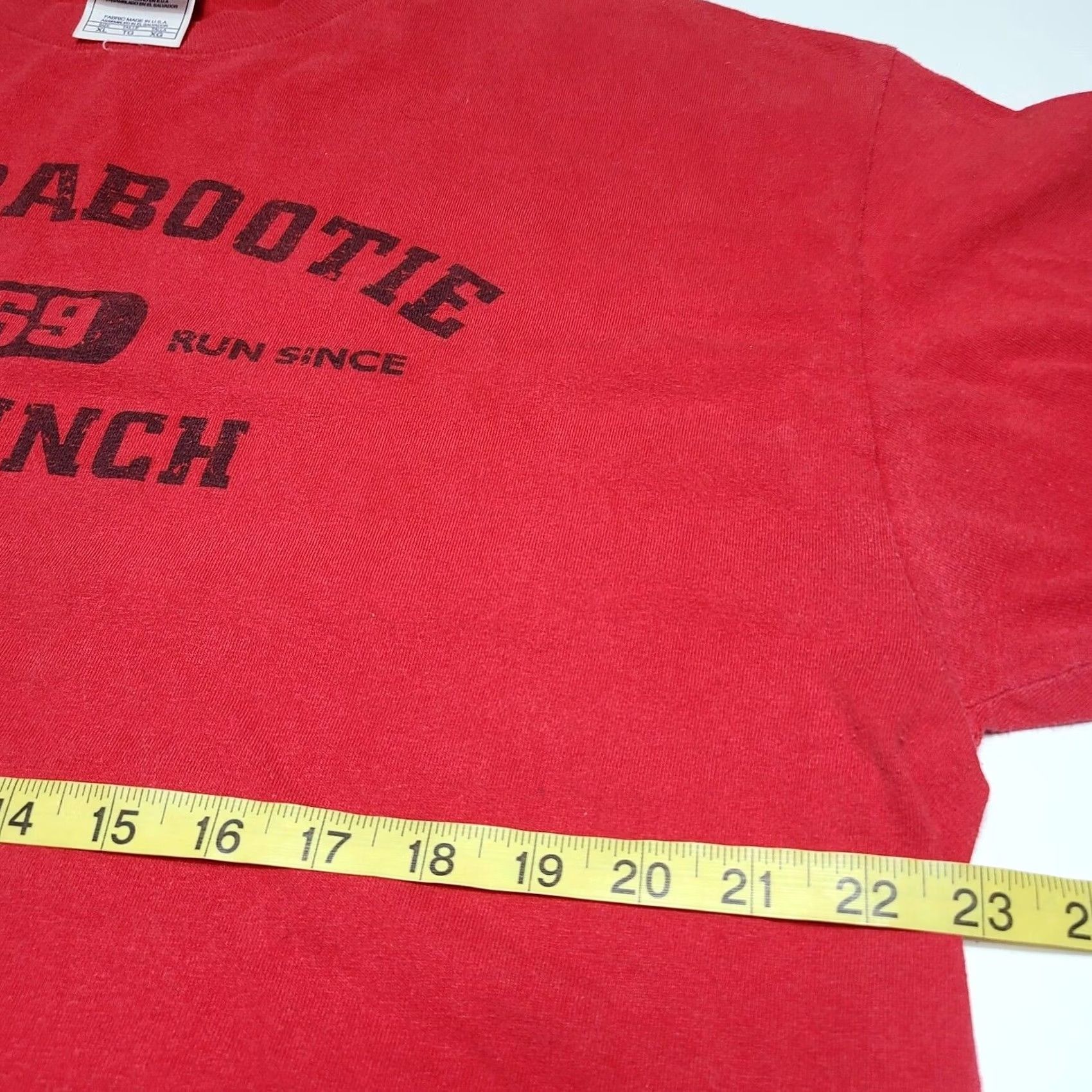 AAA VINTAGE Grababootie And Pinch Graphic Red T-Shirt Humor XL Unisex Adults Short Sleeve Regular Size XL Mens Womens Boys Girls Size US XL / EU 56 / 4 - 5 Thumbnail