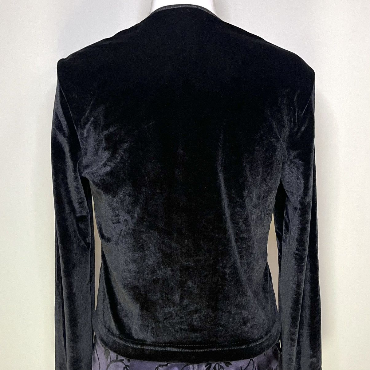 Vintage 90’s y2k Vintage Velvet Vampy Gothic Grunge Cardigan Size M / US 6-8 / IT 42-44 - 7 Thumbnail
