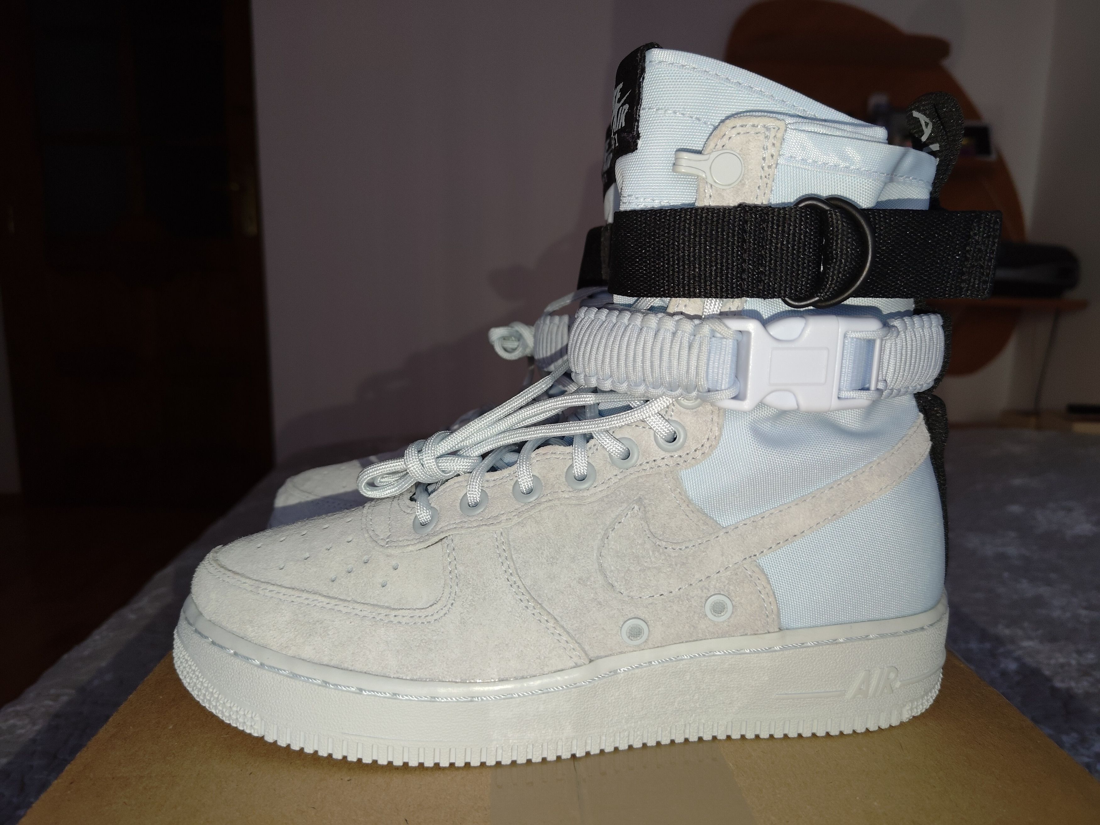 Nike Nike SF Air Force 1 High Blue Tint Size US 8 / EU 41 - 7 Thumbnail