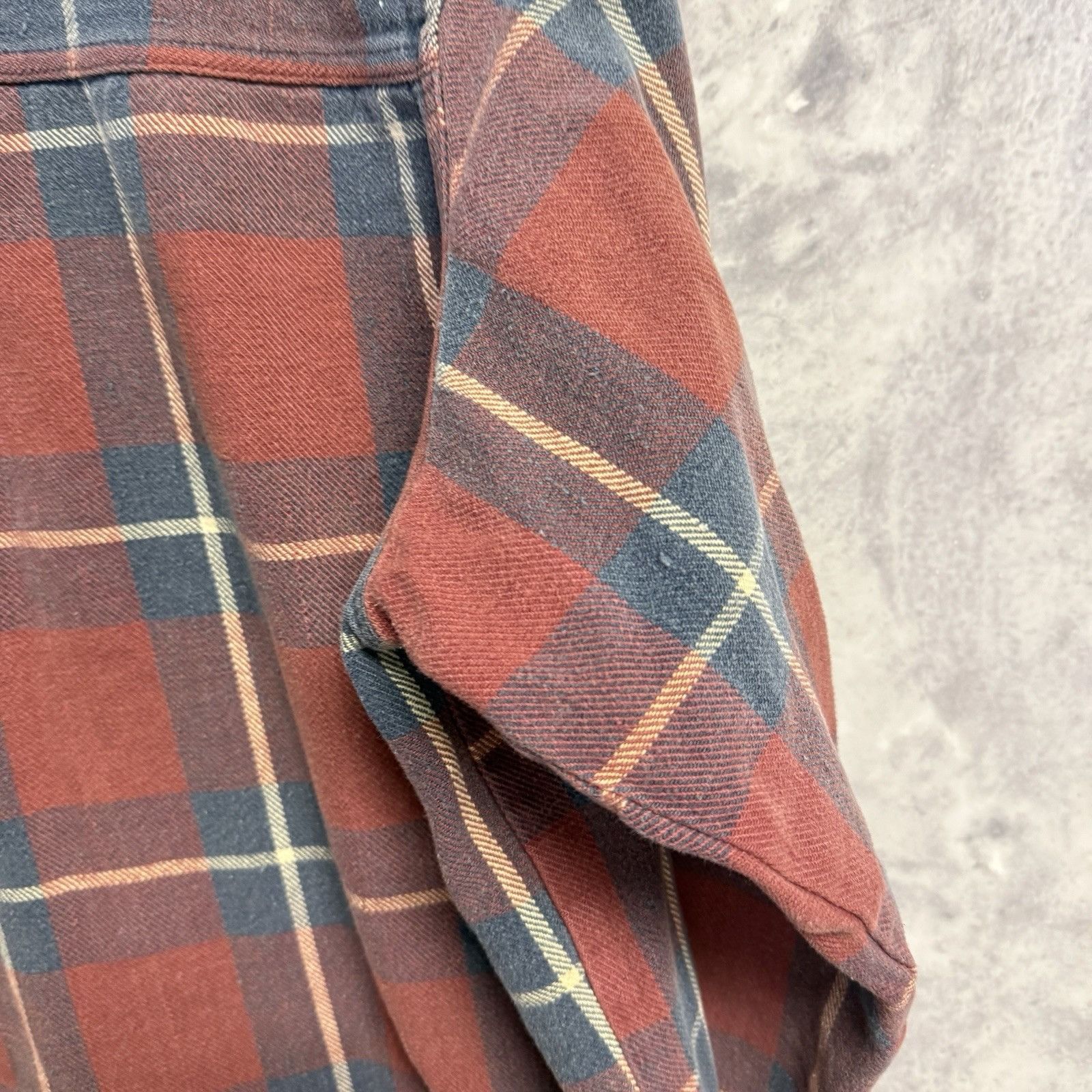 Vintage Vintage 90s Cotton Plaid Flannel Shirt Mens Large Tall Red L Size US L / EU 52-54 / 3 - 4 Thumbnail
