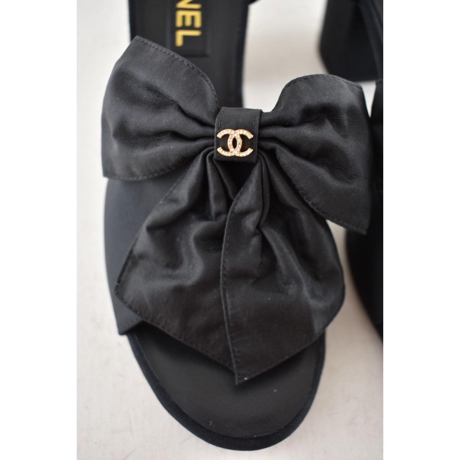 Chanel Chanel 24A Silk Bow Crystal CC Logo Ankle Strap Block Heel Size US 12 / IT 42 - 11 Thumbnail