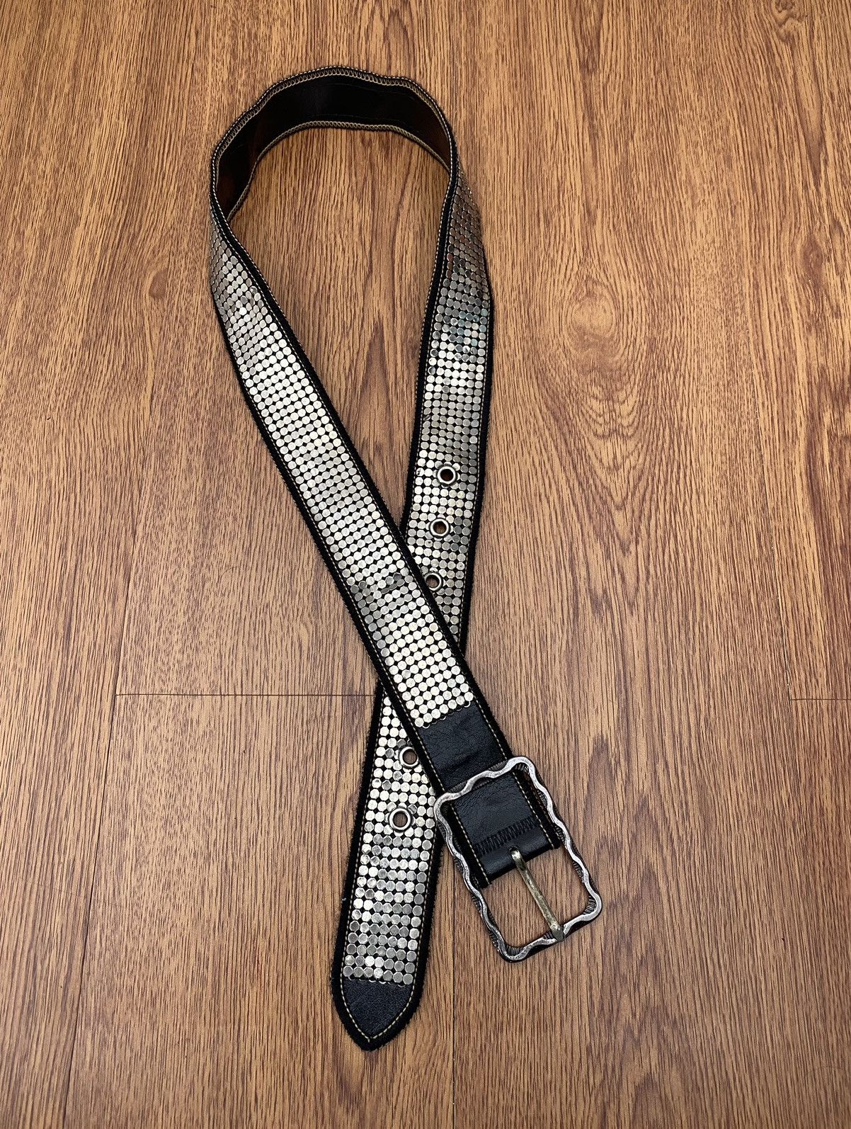 Black alumunium belt
