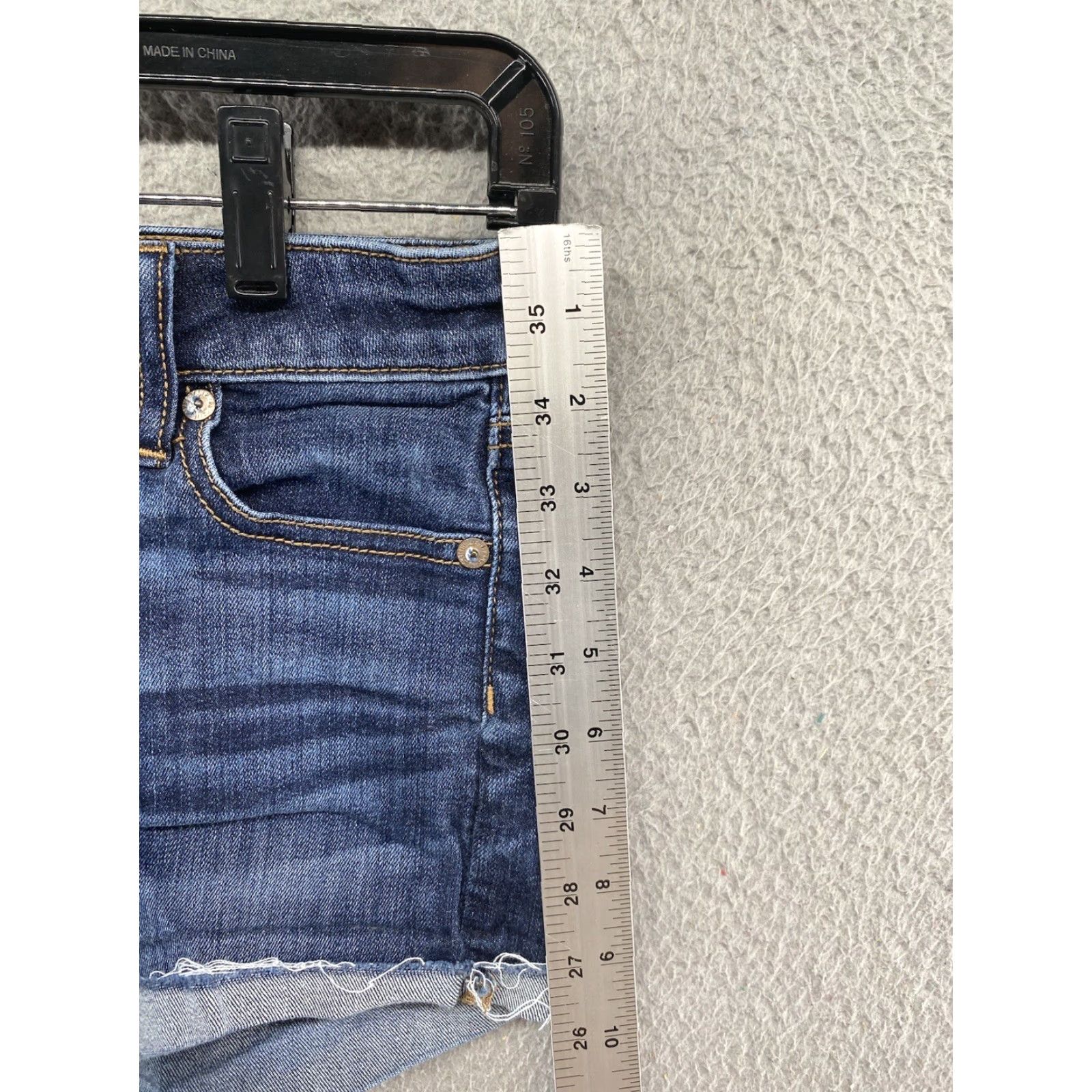 American Eagle Outfitters American Eagle Outfitters Jeans Shorts Super Stretch Shortie Cuff Women’s Size 00 Denim Blue Casual Shorts Size 24" / US 00 / IT 34 - 7 Thumbnail