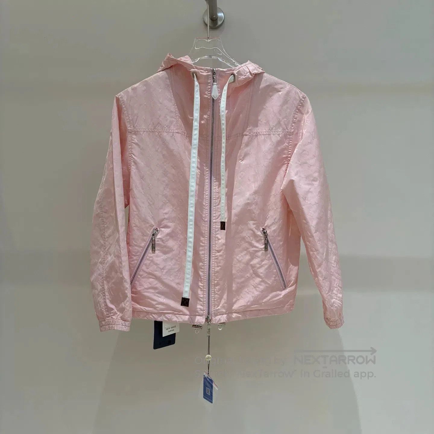 Louis Vuitton Louis Vuitton Pink Logo Hooded Jacket. Size US XS / EU 42 / 0 - 1 Thumbnail